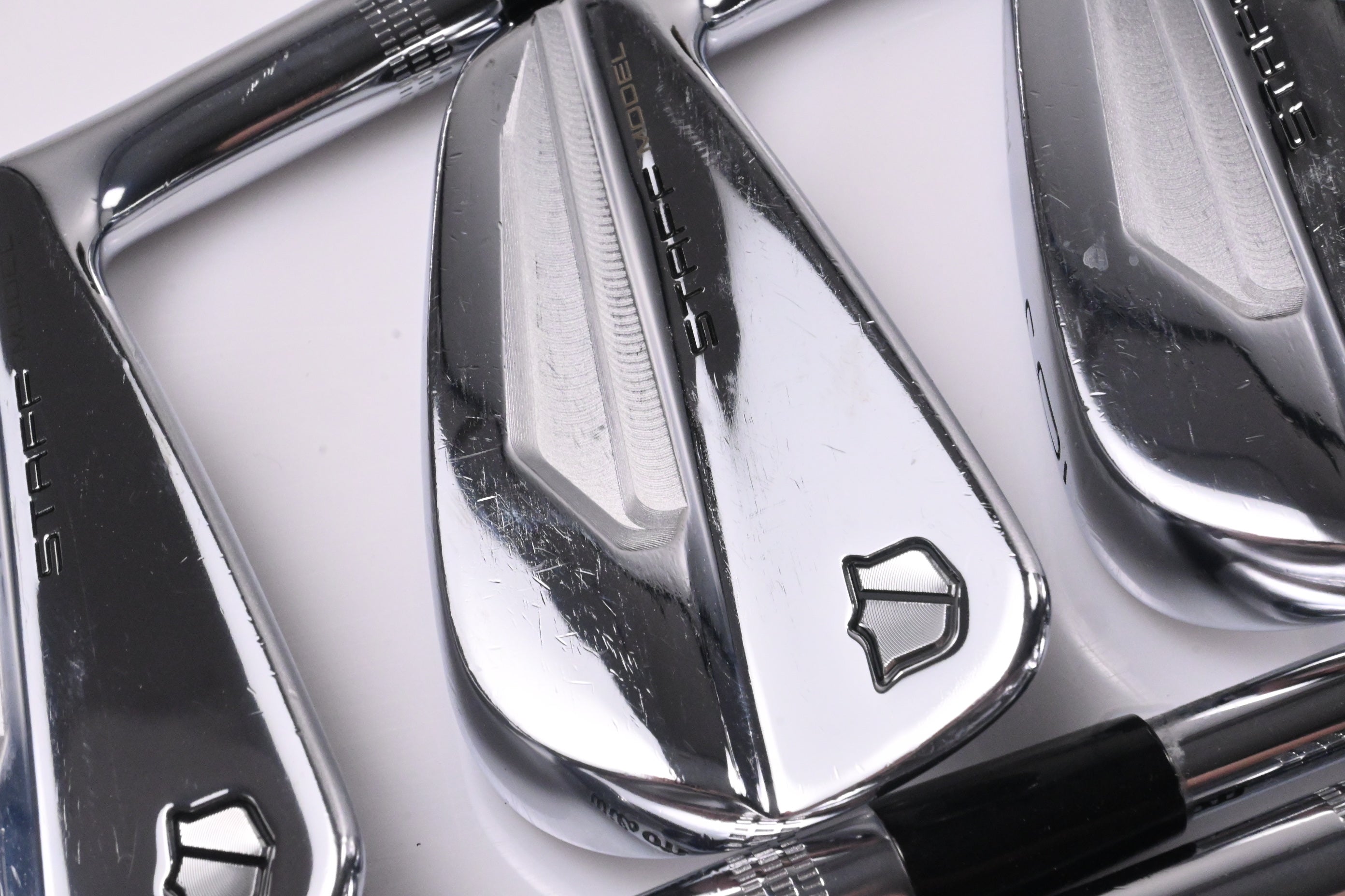 Wilson Staff Model Blade 2024 Irons / 4-PW / Stiff Flex Dynamic Gold Mid 115