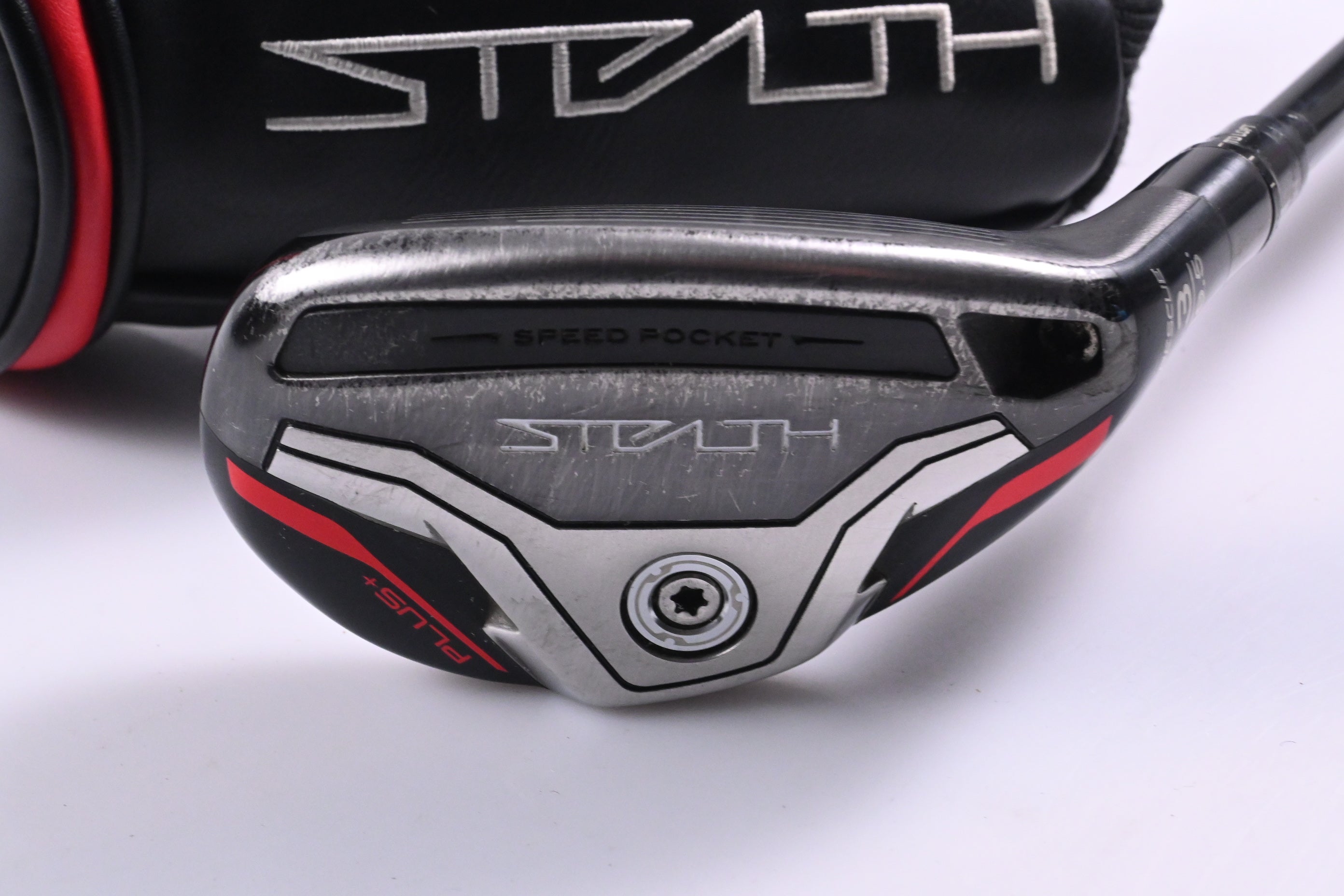 Taylormade Stealth Plus #3 Hybrid / 19.5 Degree / Regular Flex HZRDUS RDX Smoke