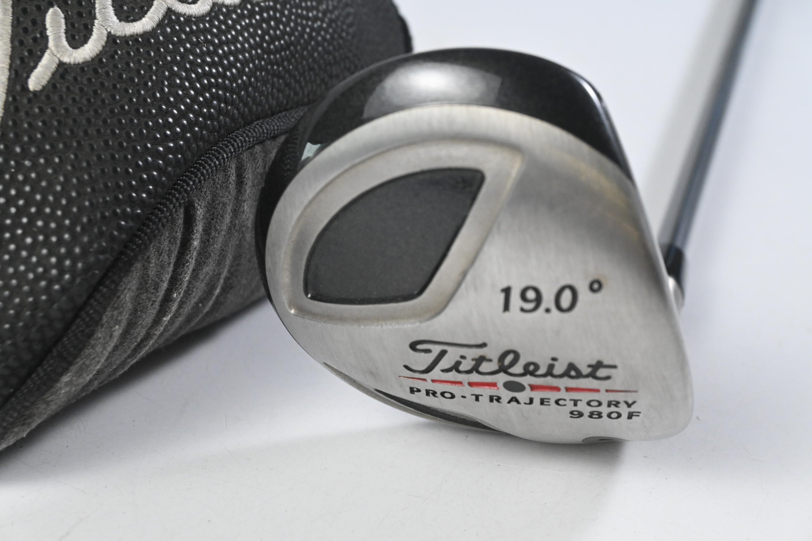 Titleist 980 F #5 Wood / 19 Degree / Regular Flex Titleist 4375 Shaft