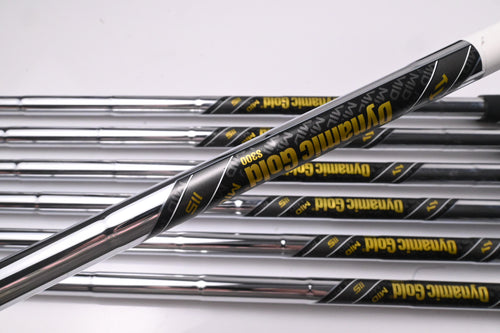 Wilson Staff Model Blade 2024 Irons / 4-PW / Stiff Flex Dynamic Gold Mid 115