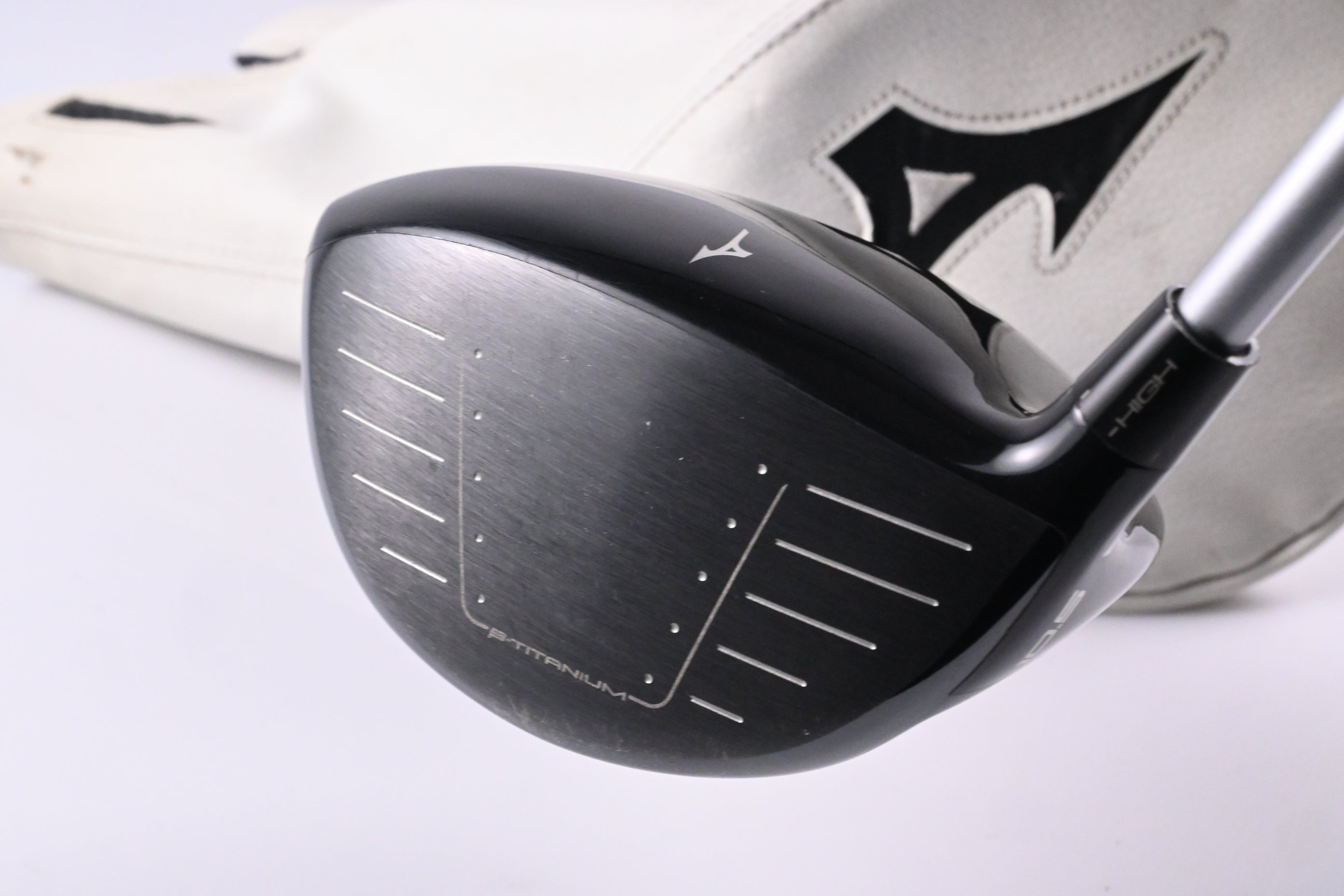 Mizuno ST200X Driver / 10.5 Degree / Regular Flex MFusion D39 Shaft