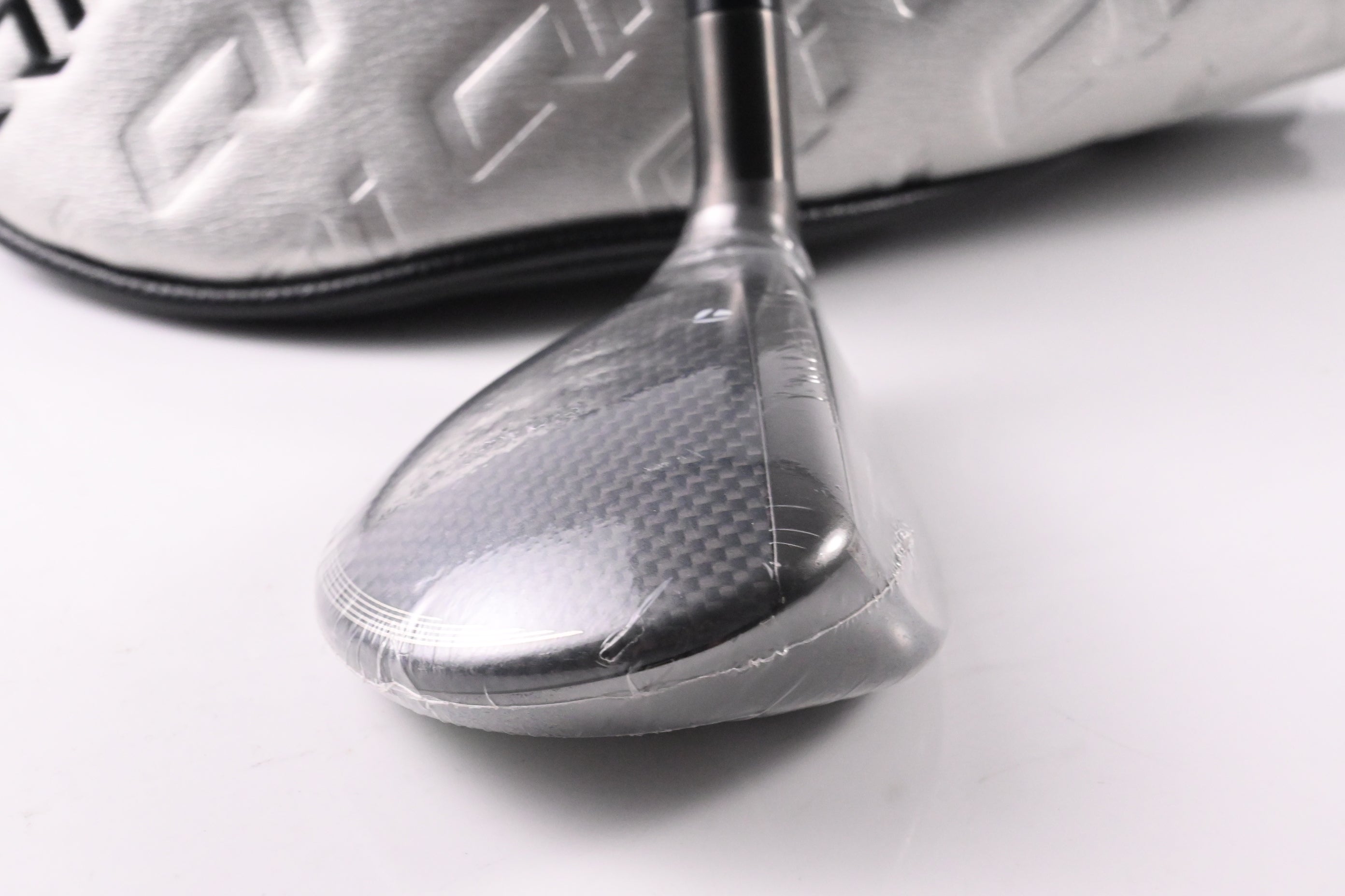 Taylormade Qi35 Max Lite #5 Hybrid / 27 Degree / Senior Flex Vanquish 5 Shaft