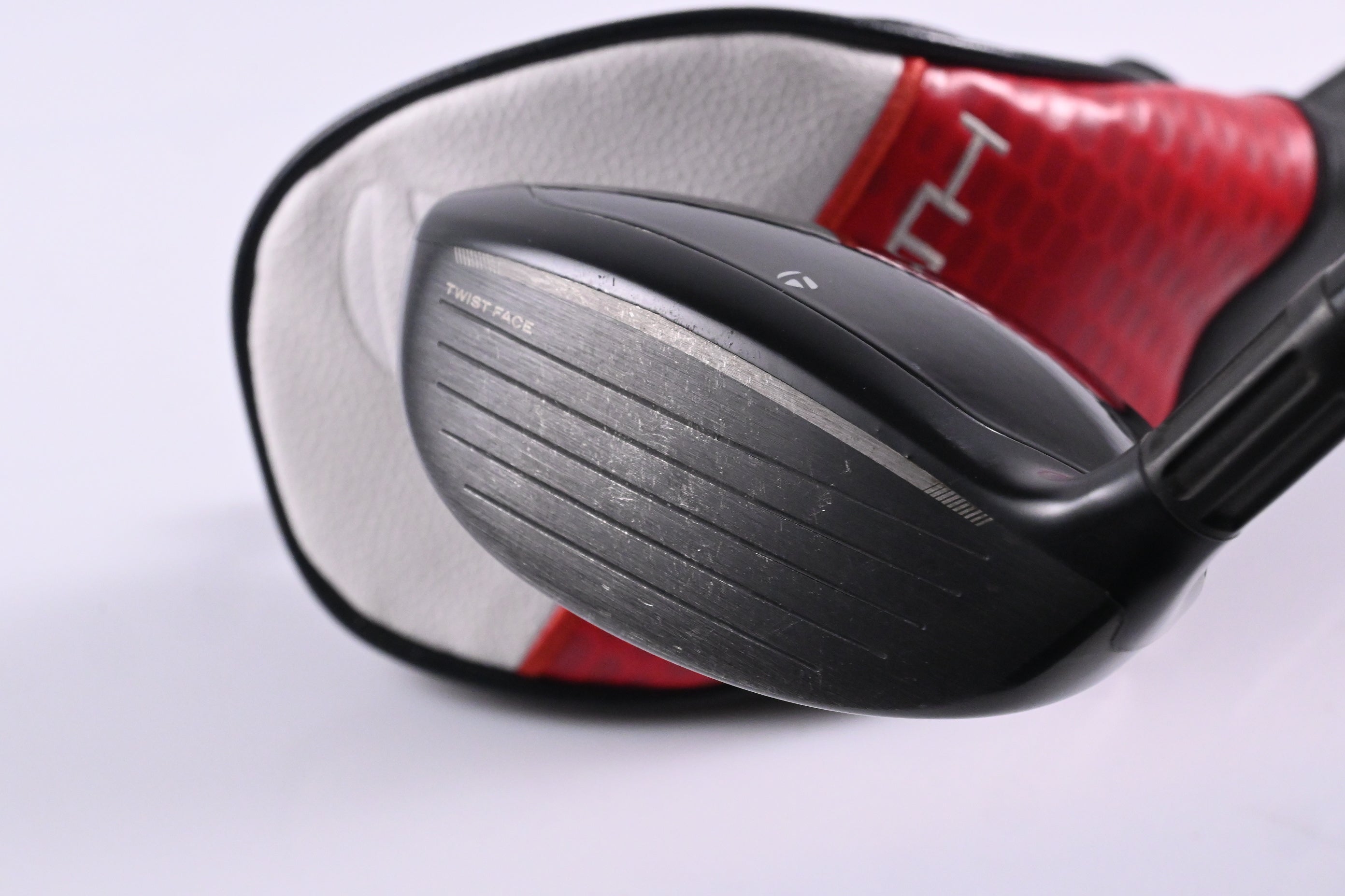 Taylormade Stealth 2 HD #3 Wood / 16 Degree / Regular Flex Speeder NX 50 Shaft