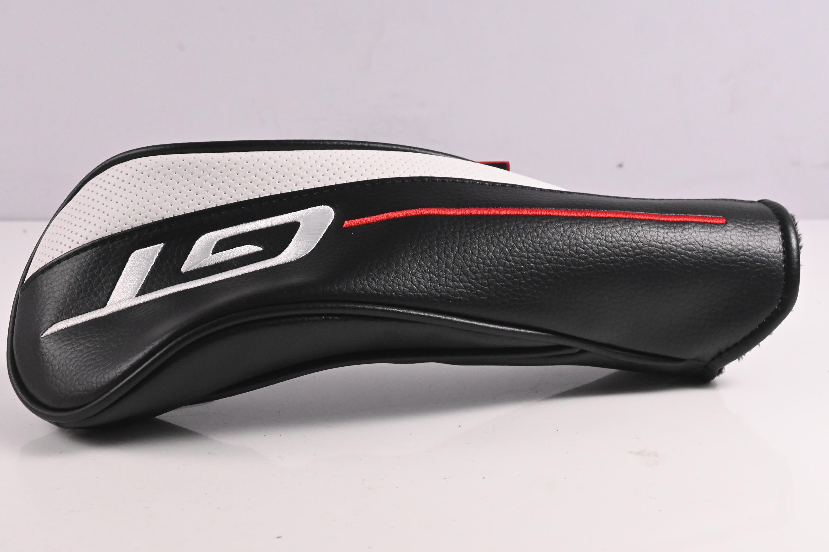 Titleist GT2 #5 Wood / 18 Degree / Regular Flex Denali Red 60 Shaft