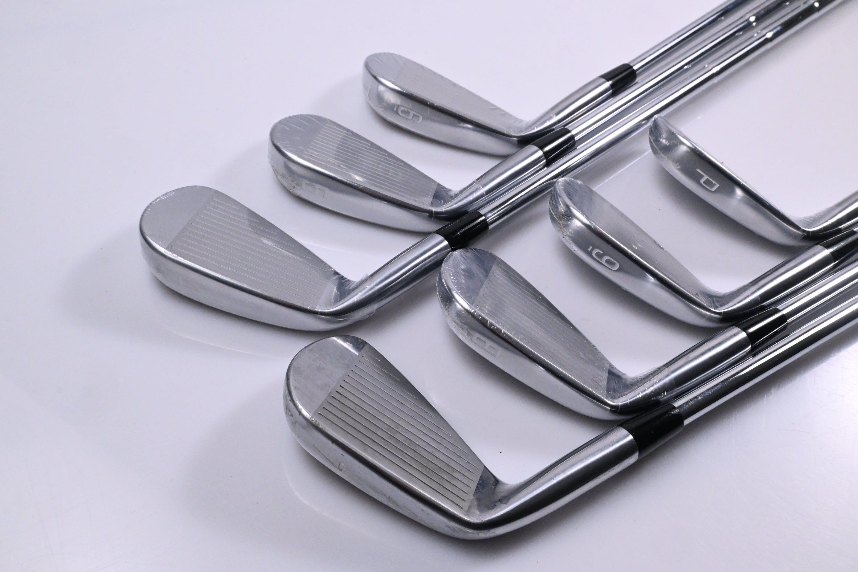 Mizuno Pro 243 Irons / 4-PW / Stiff Flex Dynamic Gold Mid 115 S300 Shafts