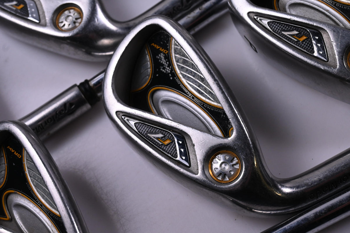 Left Hand Taylormade R7 Draw Irons / 5-PW / Regular Flex Taylormade T-Step 90