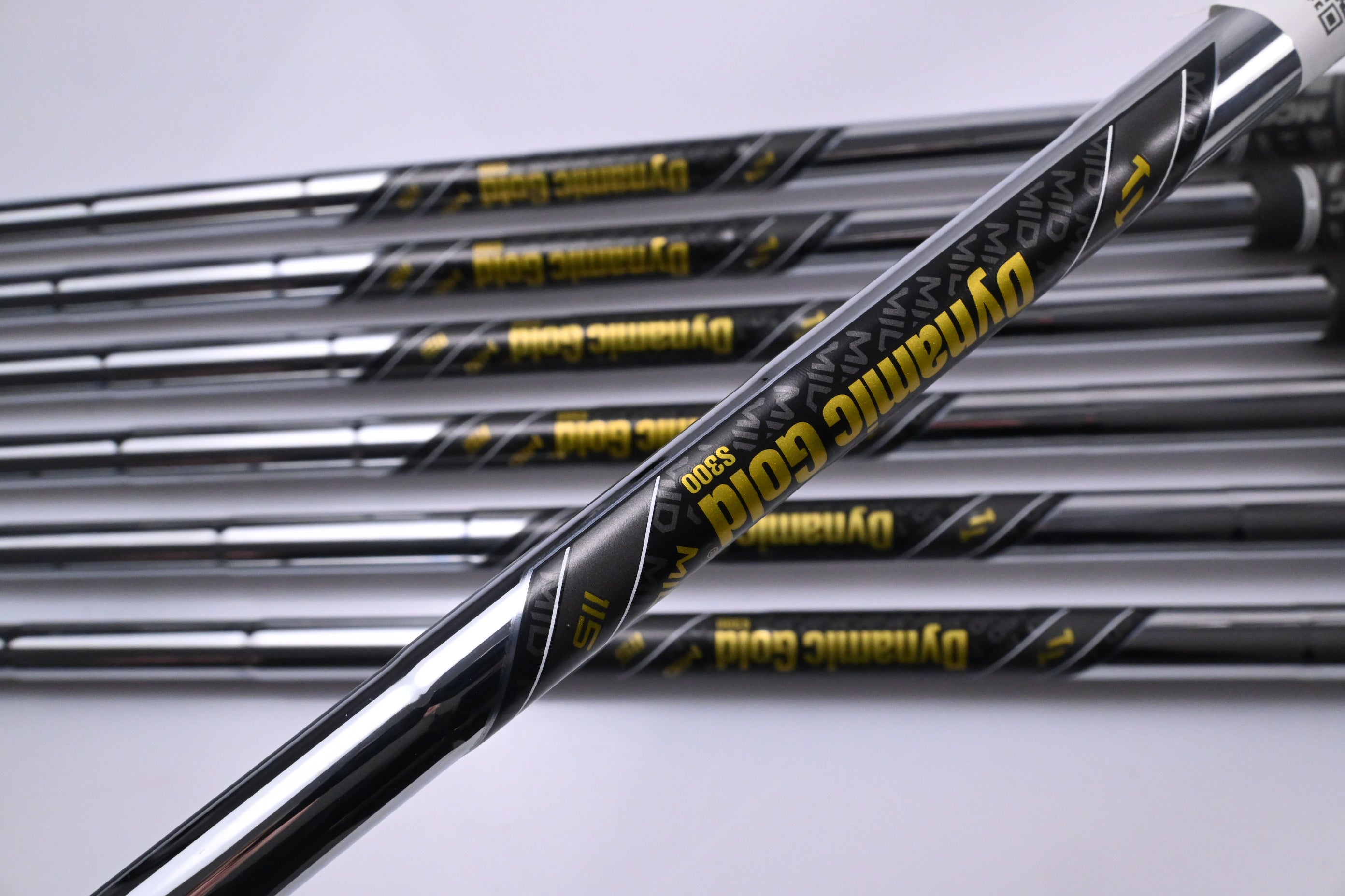 Mizuno Pro 243 Irons / 4-PW / Stiff Flex Dynamic Gold Mid 115 S300 Shafts