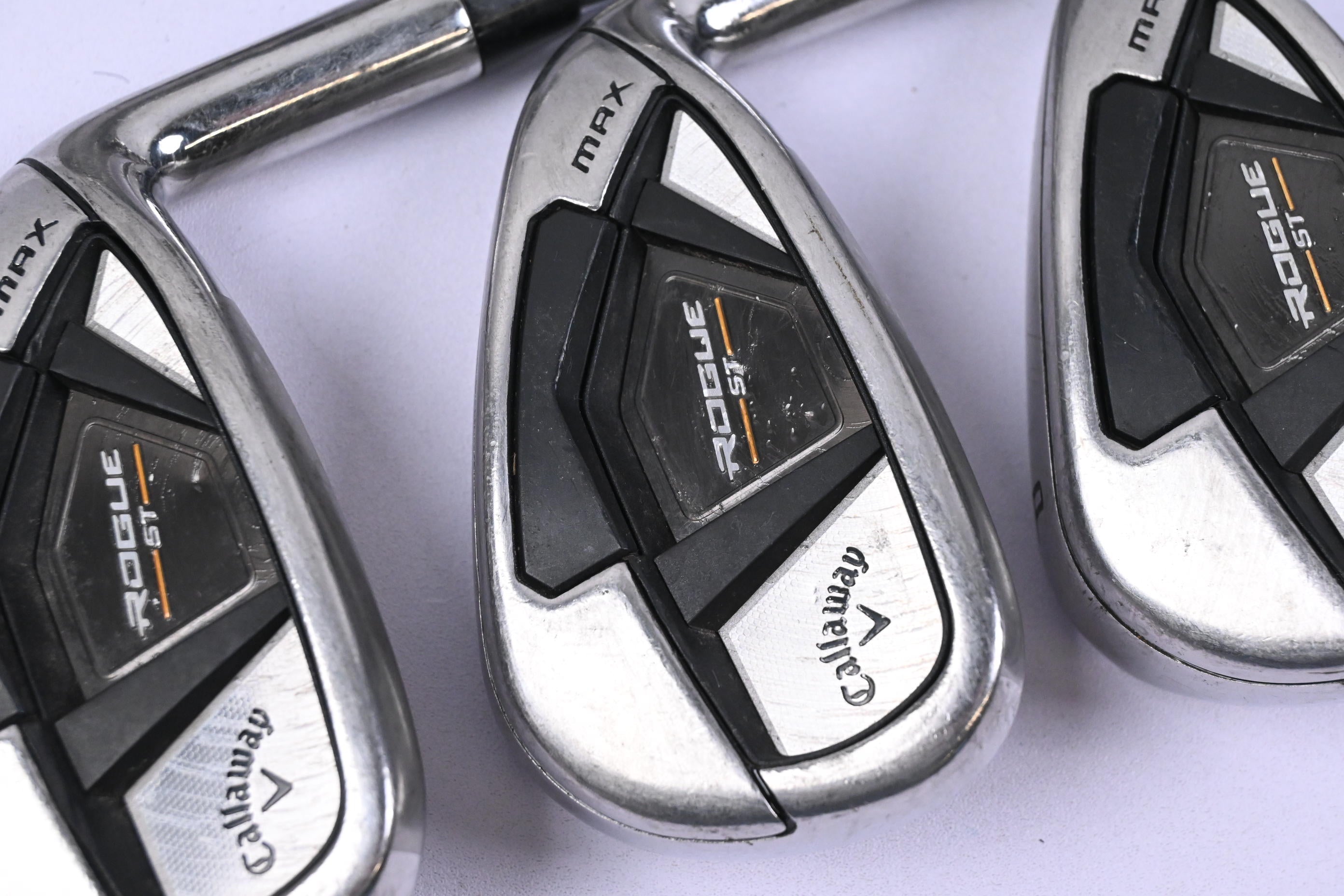Callaway Rogue ST Max Irons / 5-PW+SW / Stiff Flex Project X Rifle 105 Shafts