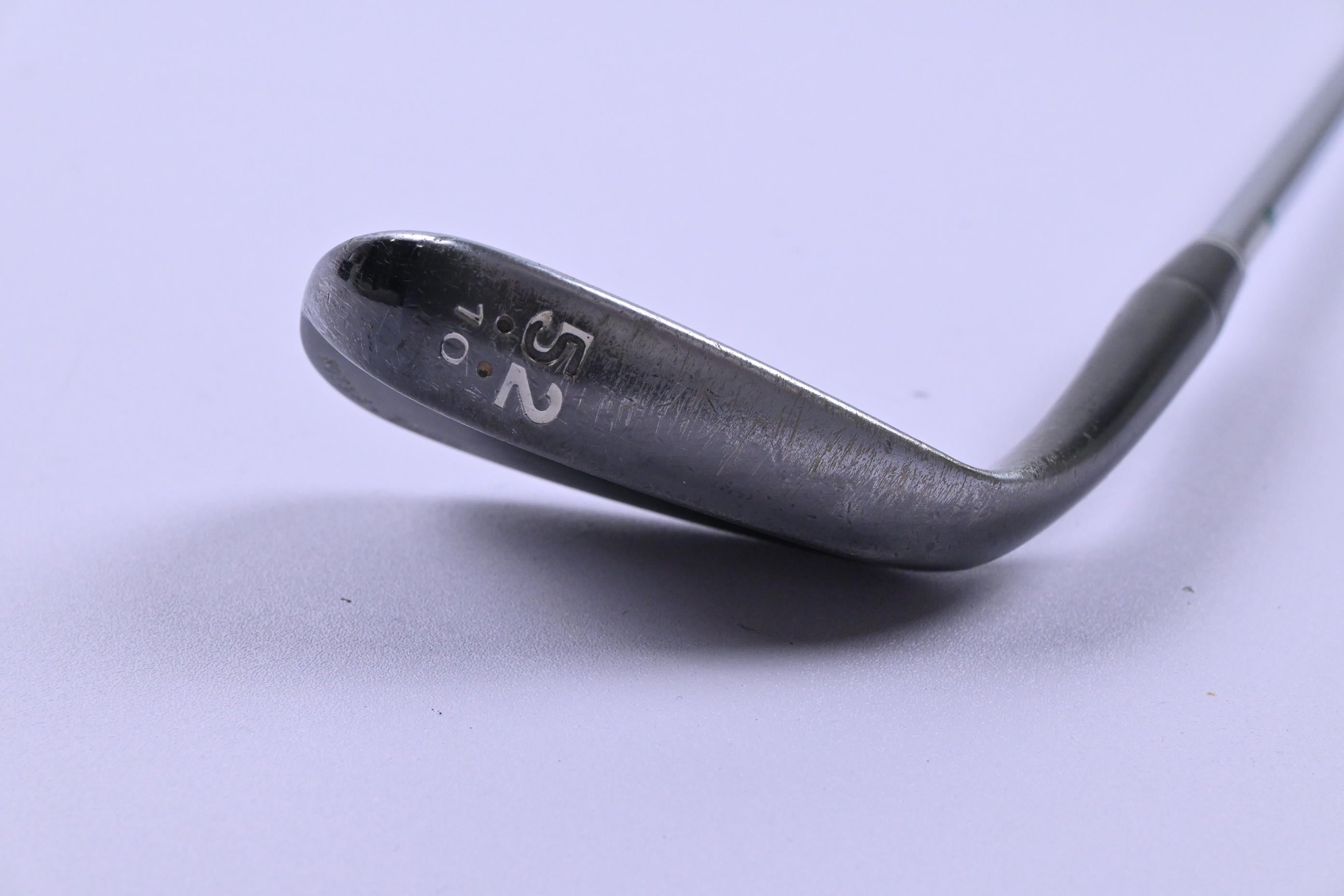 Cleveland 588 RTX Gap Wedge / 52 Degree / Wedge Flex Dynamic Gold Steel Shaft