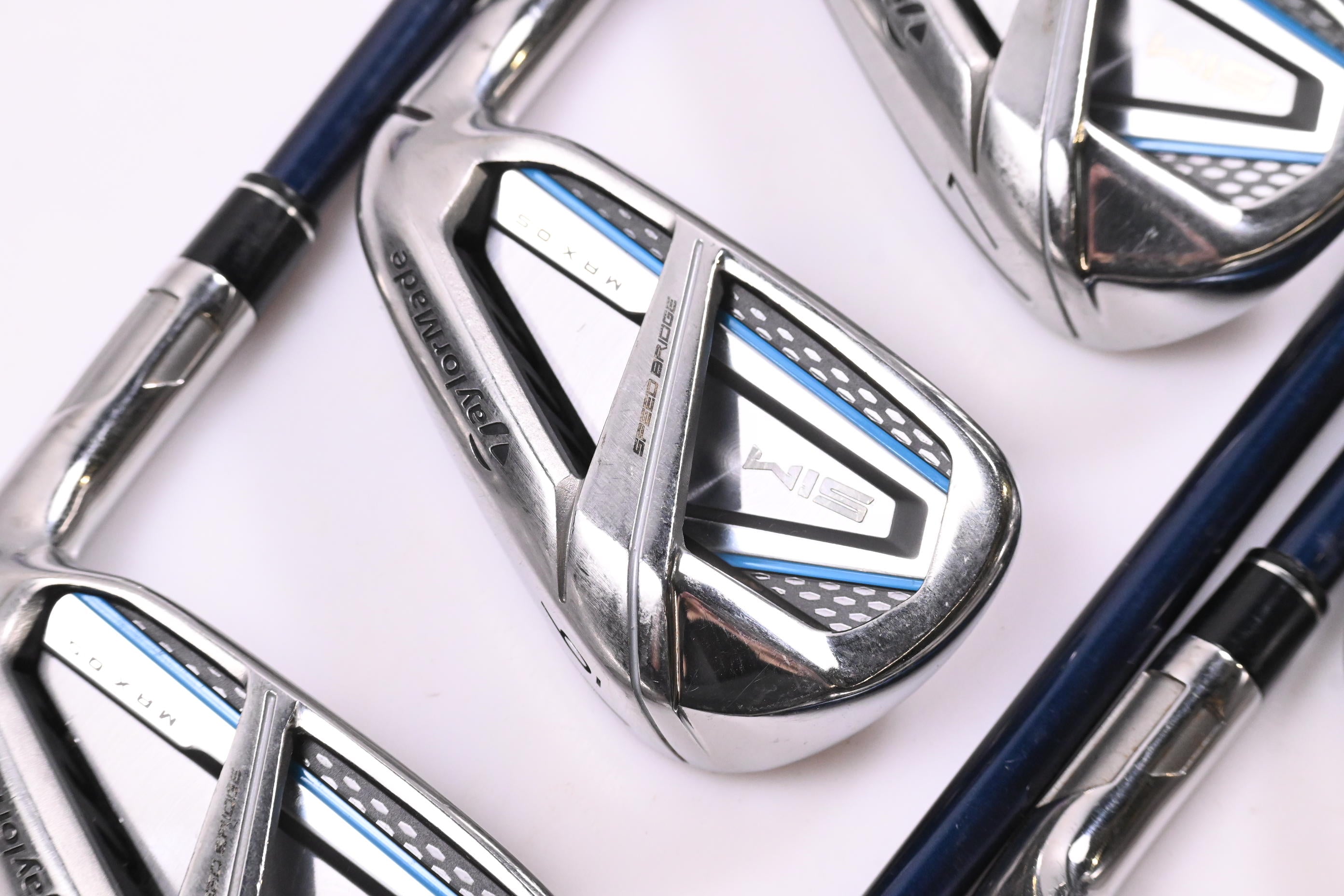Taylormade SIM Max OS Irons / 5-PW+SW / Regular Flex Ventus Blue 6 Shafts