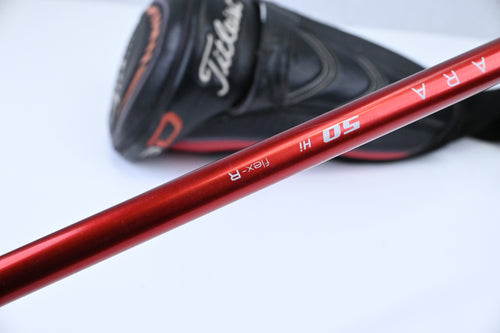 Left Hand Titleist 913 D3 Driver / 9.5 Degree / Regular Flex Bassara 50 Shaft