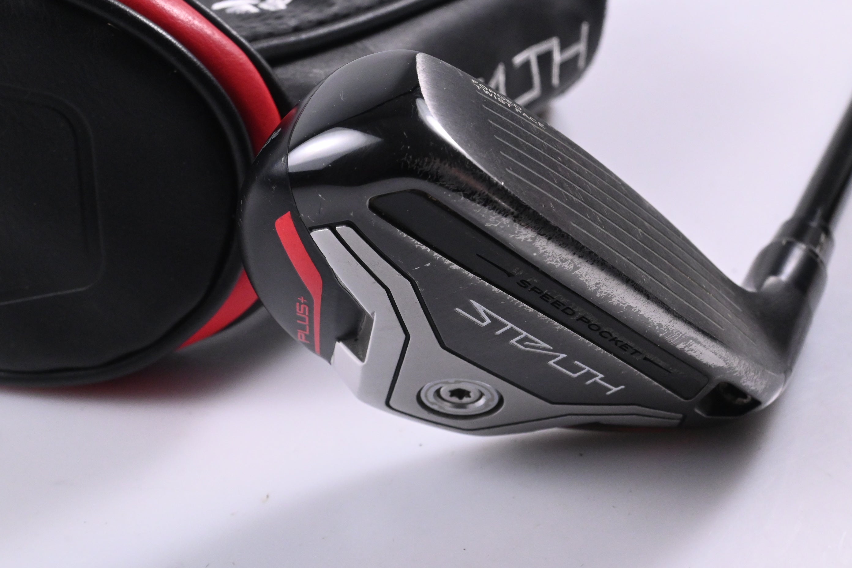 Taylormade Stealth Plus #2 Hybrid / 17 Degree / X-Flex HZRDUS Smoke Red RDX 80