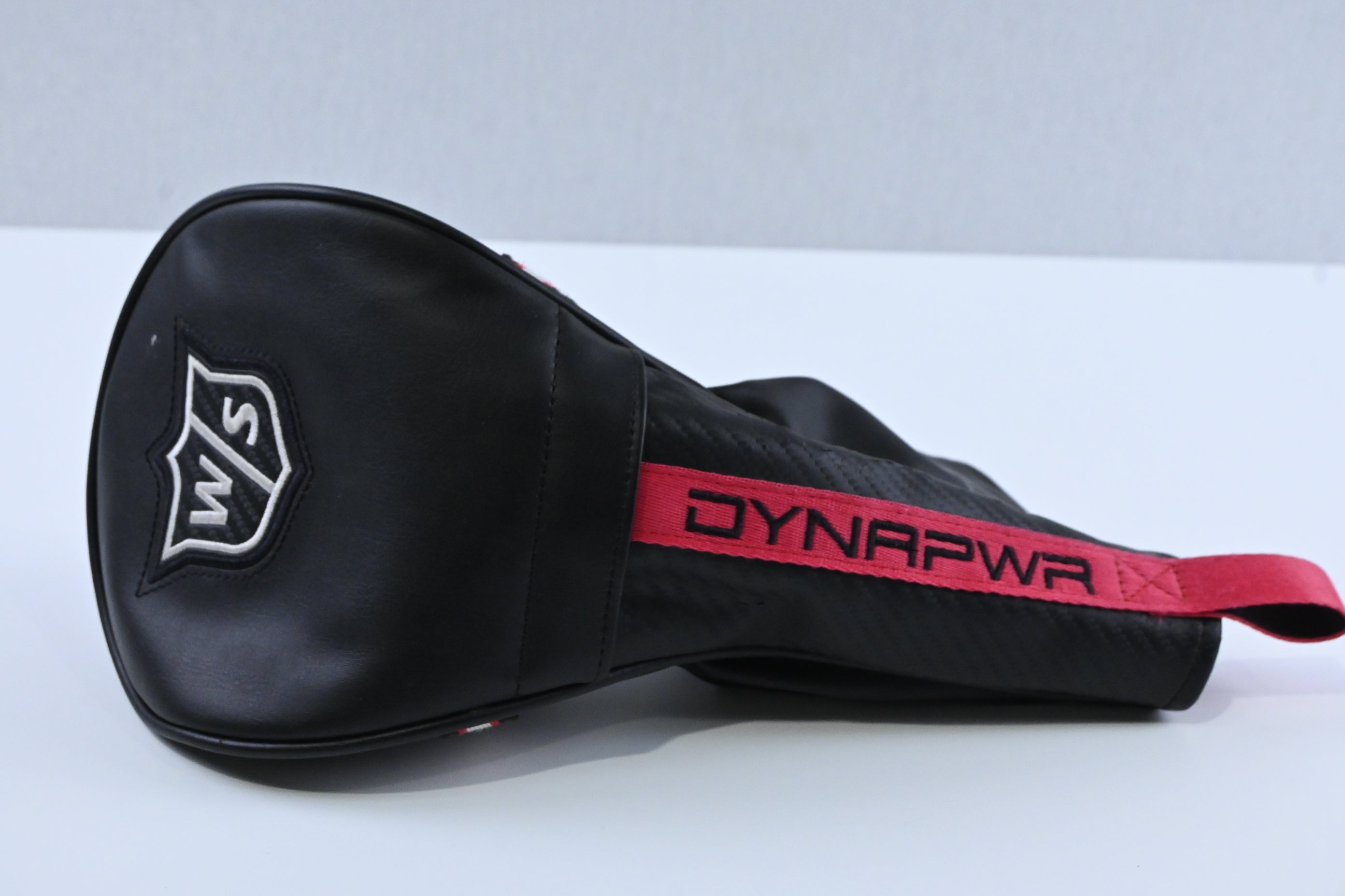 Wilson Dynapower Carbon 2023 Driver / 10.5 Degree / Regular Flex HZRDUS Smoke 50