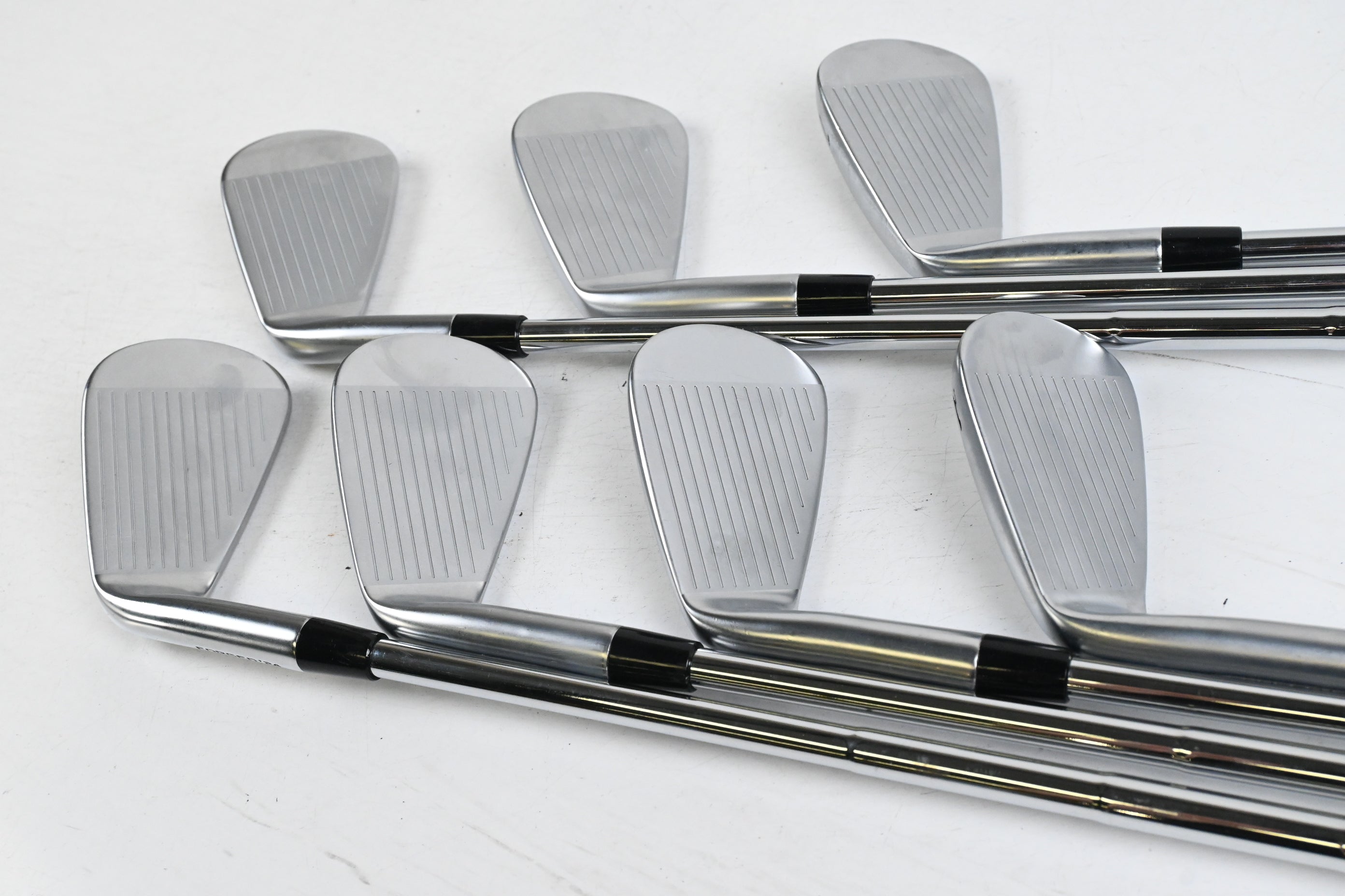 Callaway Apex Pro 24 Irons / 5-PW+GW / Stiff Flex Dynamic Gold Mid 115 Shafts