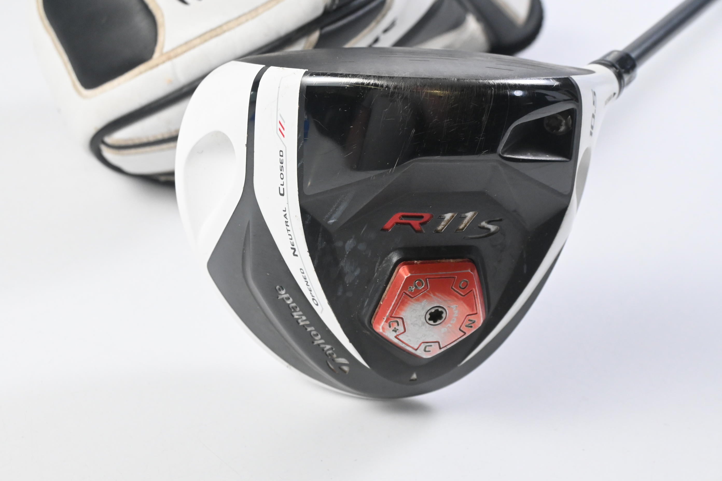 Taylormade R11S Driver / 10.5 Degree / Stiff Flex Taylormade RIP Phenom 65 Shaft