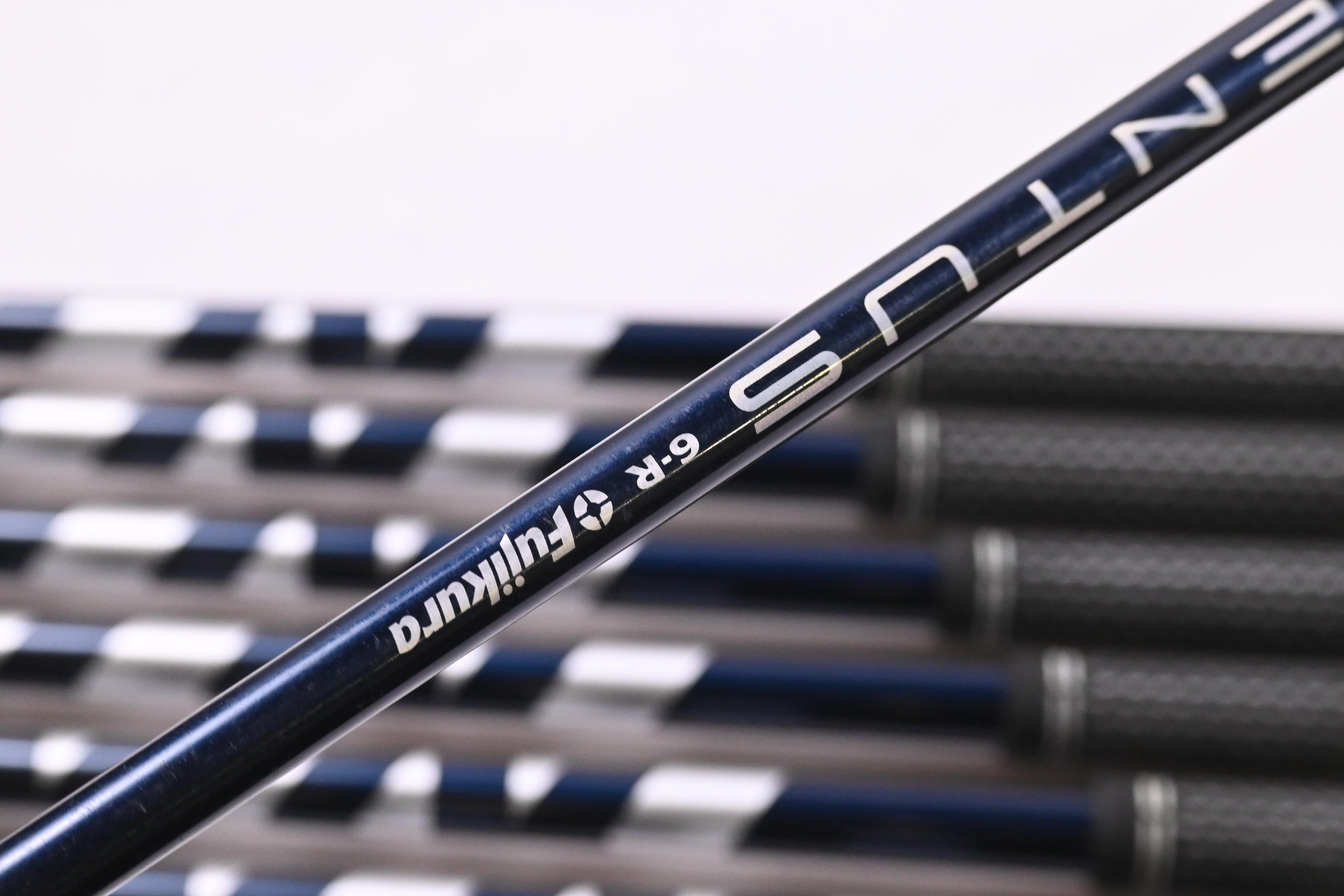 Taylormade SIM Max OS Irons / 5-PW+SW / Regular Flex Ventus Blue 6 Shafts