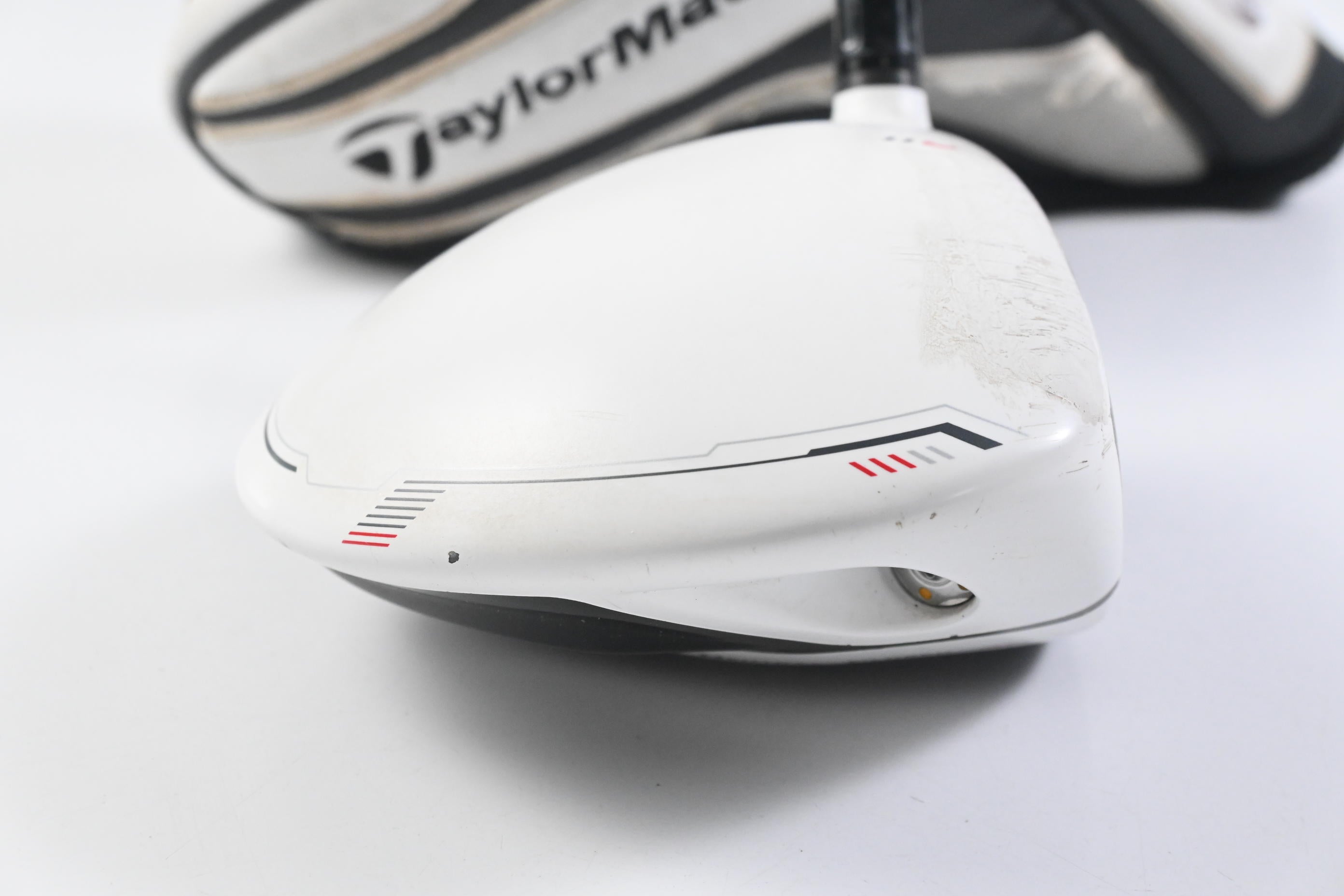 Taylormade R11S Driver / 10.5 Degree / Stiff Flex Taylormade RIP Phenom 65 Shaft