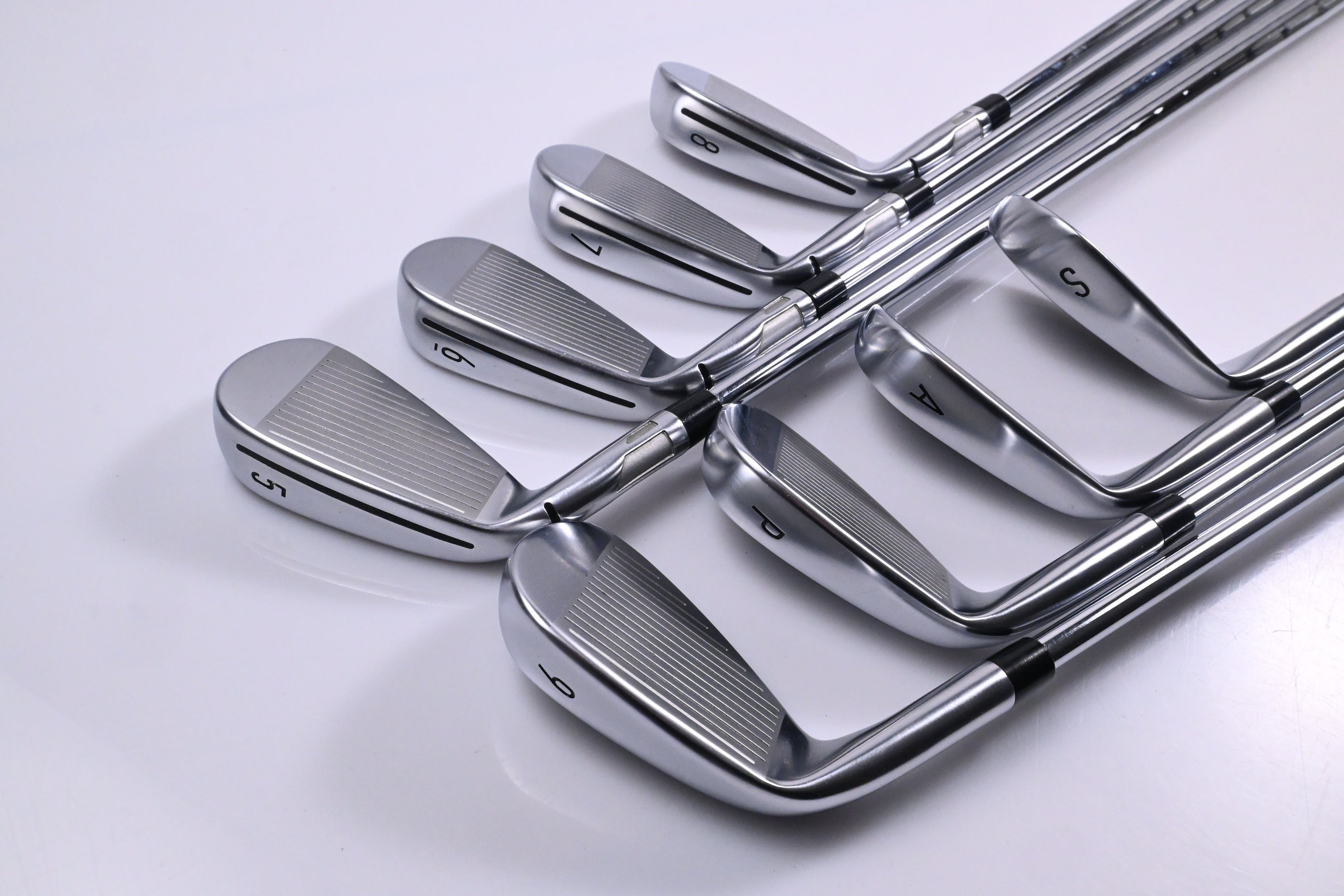 Taylormade Qi Irons / 5-PW+AW+SW / Stiff Flex KBS MAX MT 85 Shafts