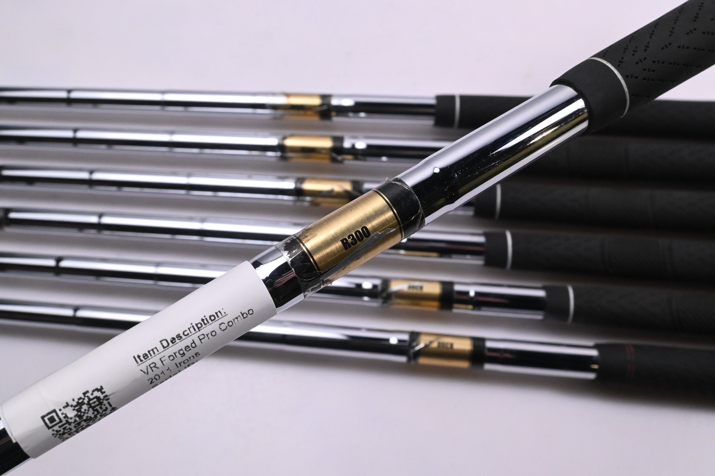 Nike VR Forged Pro Combo 2011 Irons / 4-PW / Regular Flex Dynamic Gold XP R300