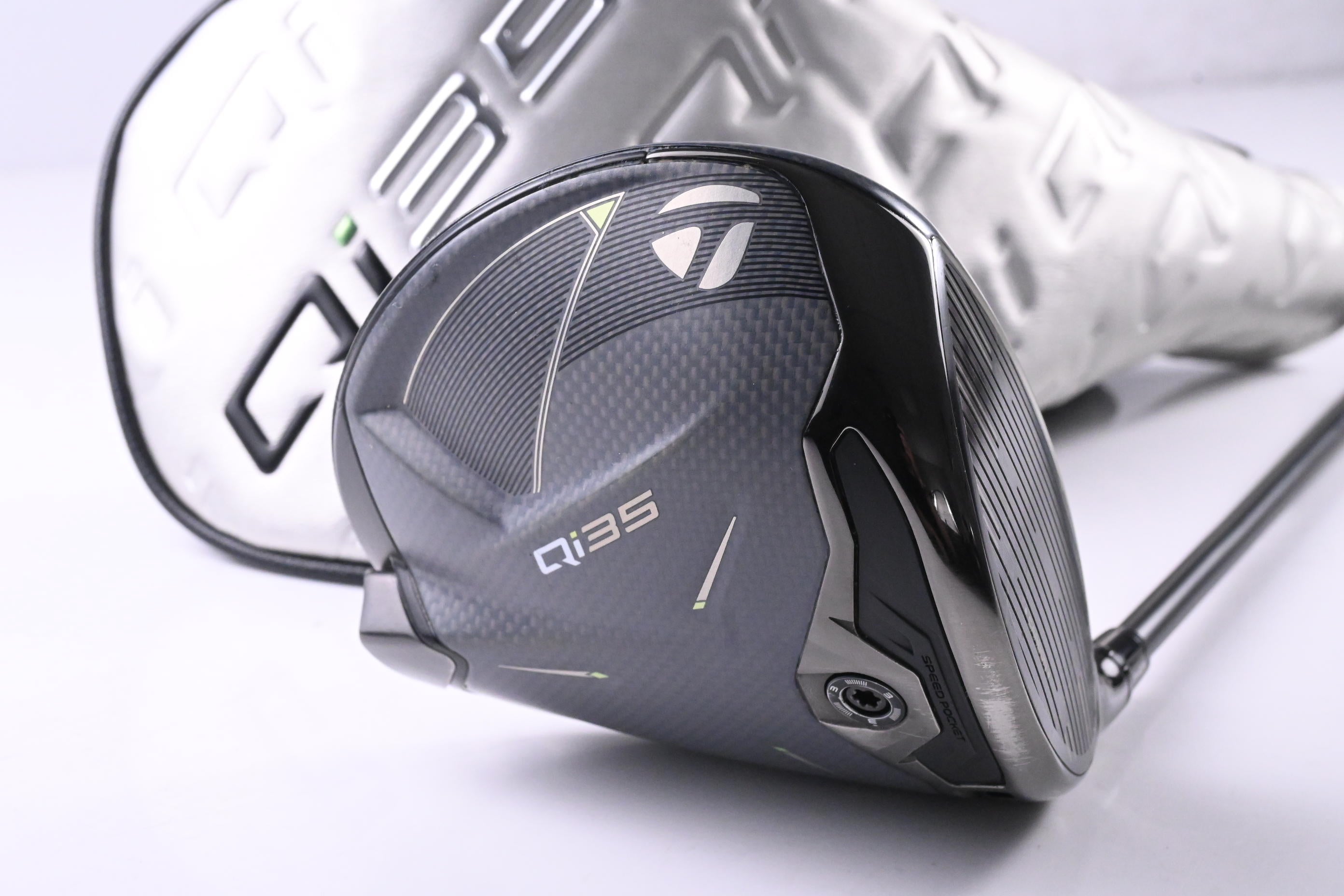 Taylormade Qi35 Driver / 10.5 Degree / Regular Flex Cypher 2.0 50 Shaft