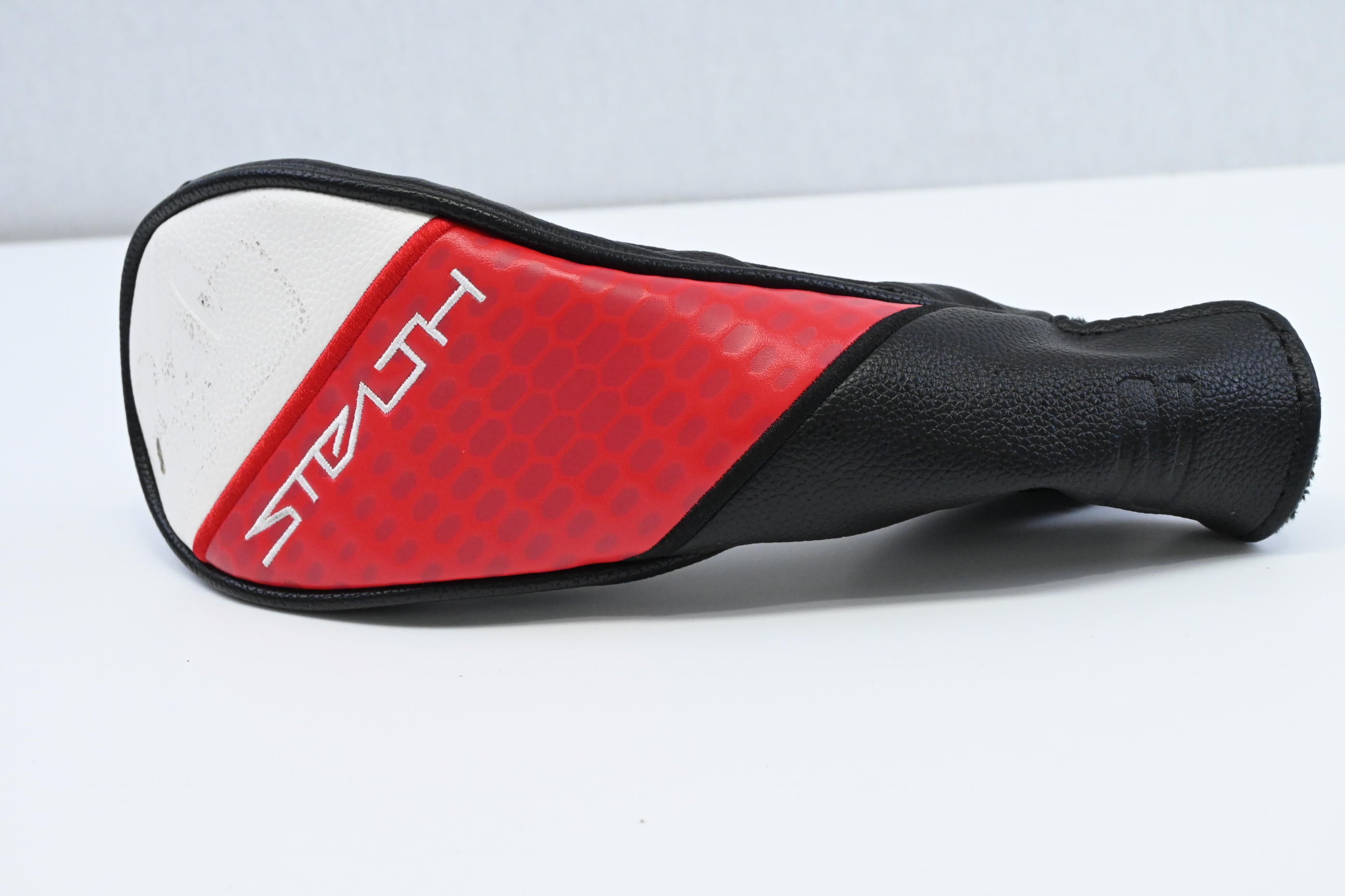 Taylormade Stealth 2 #4 Hybrid / 22 Degree / Stiff Flex Fujikura Ventus TR Red 7