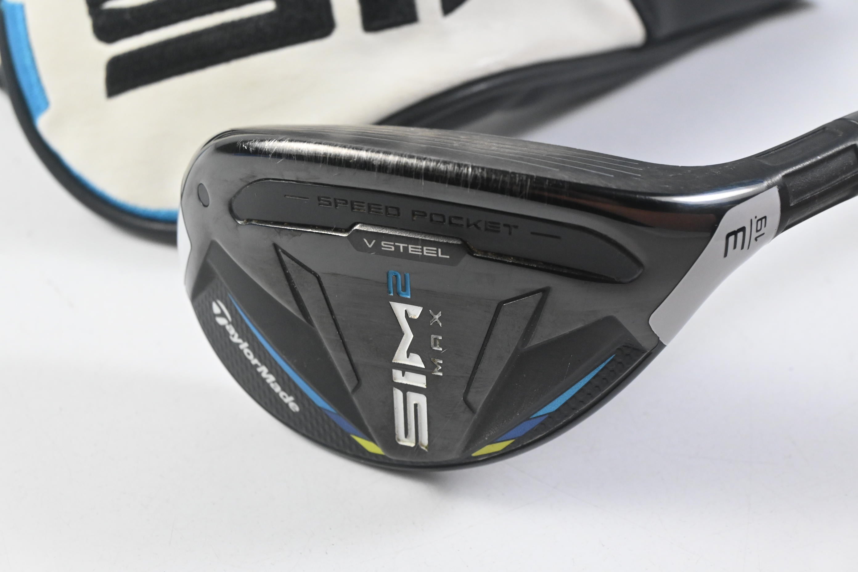 Taylormade SIM2 Max #3 Hybrid / 19 Degree / Regular Flex Fujikura Ventus Blue 6