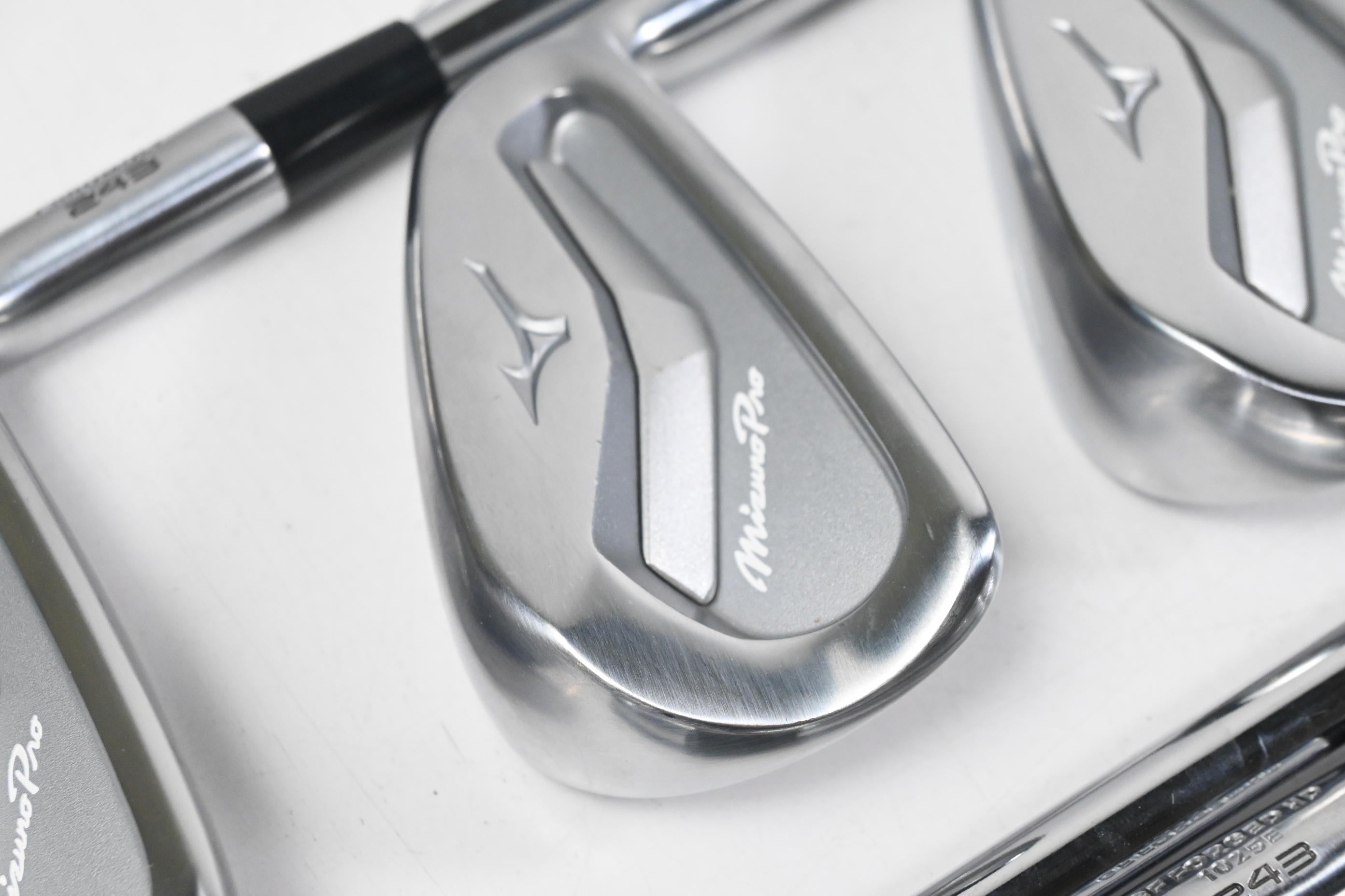 Mizuno Pro 243 Irons / 5-PW+GW / Stiff Flex KBS Tour 120 Shafts