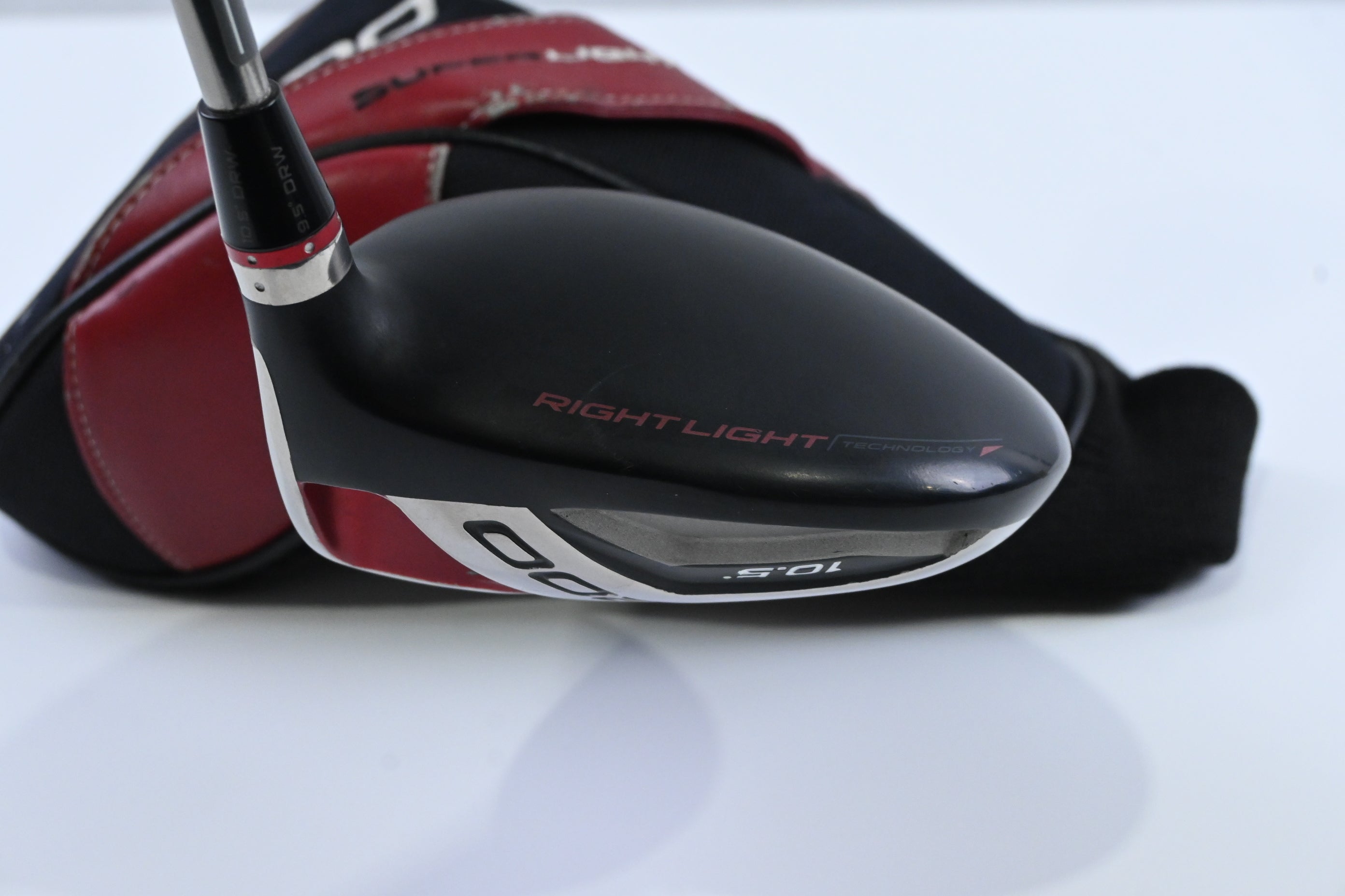 Wilson Staff D200 Driver / 10.5 Degree / Regular Flex UST elements chrome 44f