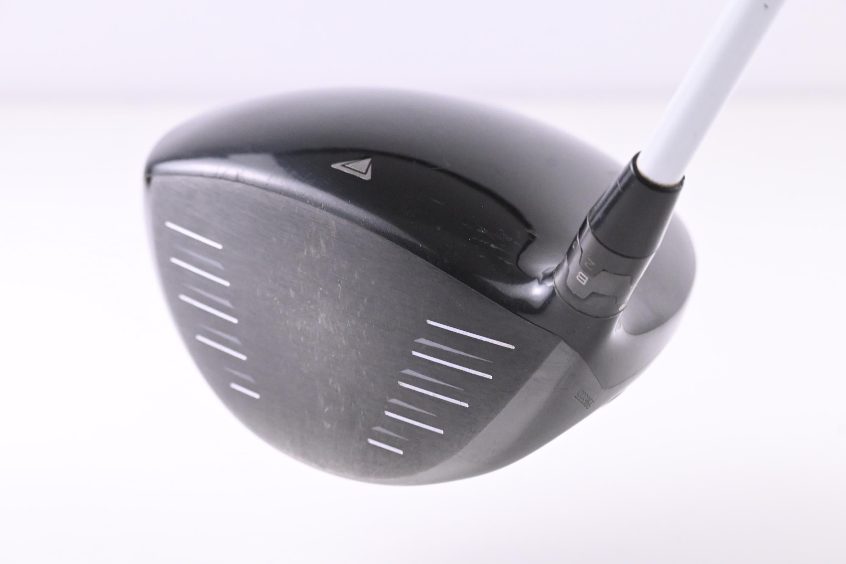 Titleist 915 D3 Driver / 9.5 Degree / Stiff Flex Aldila Rogue Silver 60 Shaft