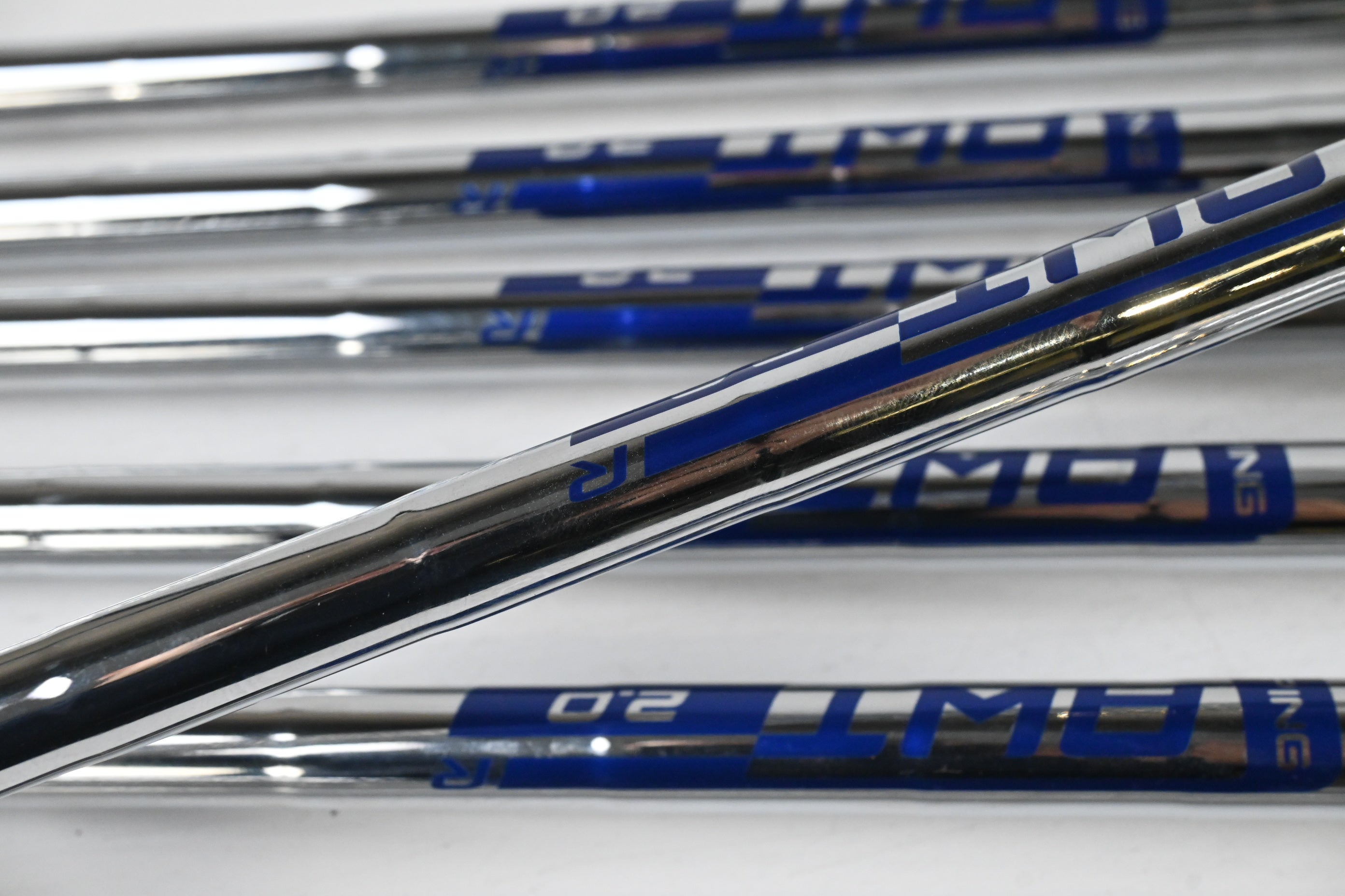 Ping G Series Irons / 4-PW / Blue Dot / Regular Flex Ping AWT 2.0 Shafts