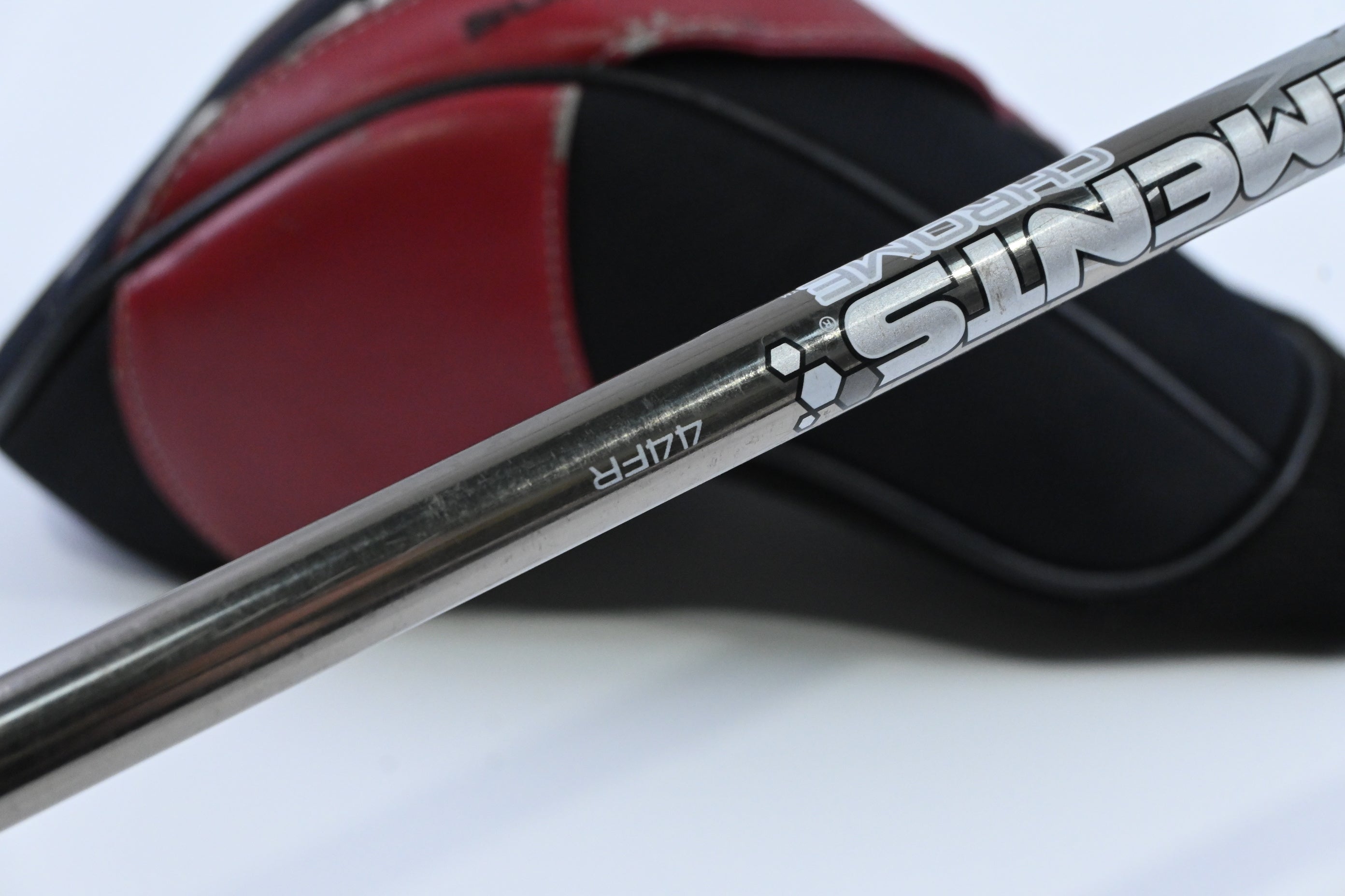 Wilson Staff D200 Driver / 10.5 Degree / Regular Flex UST elements chrome 44f
