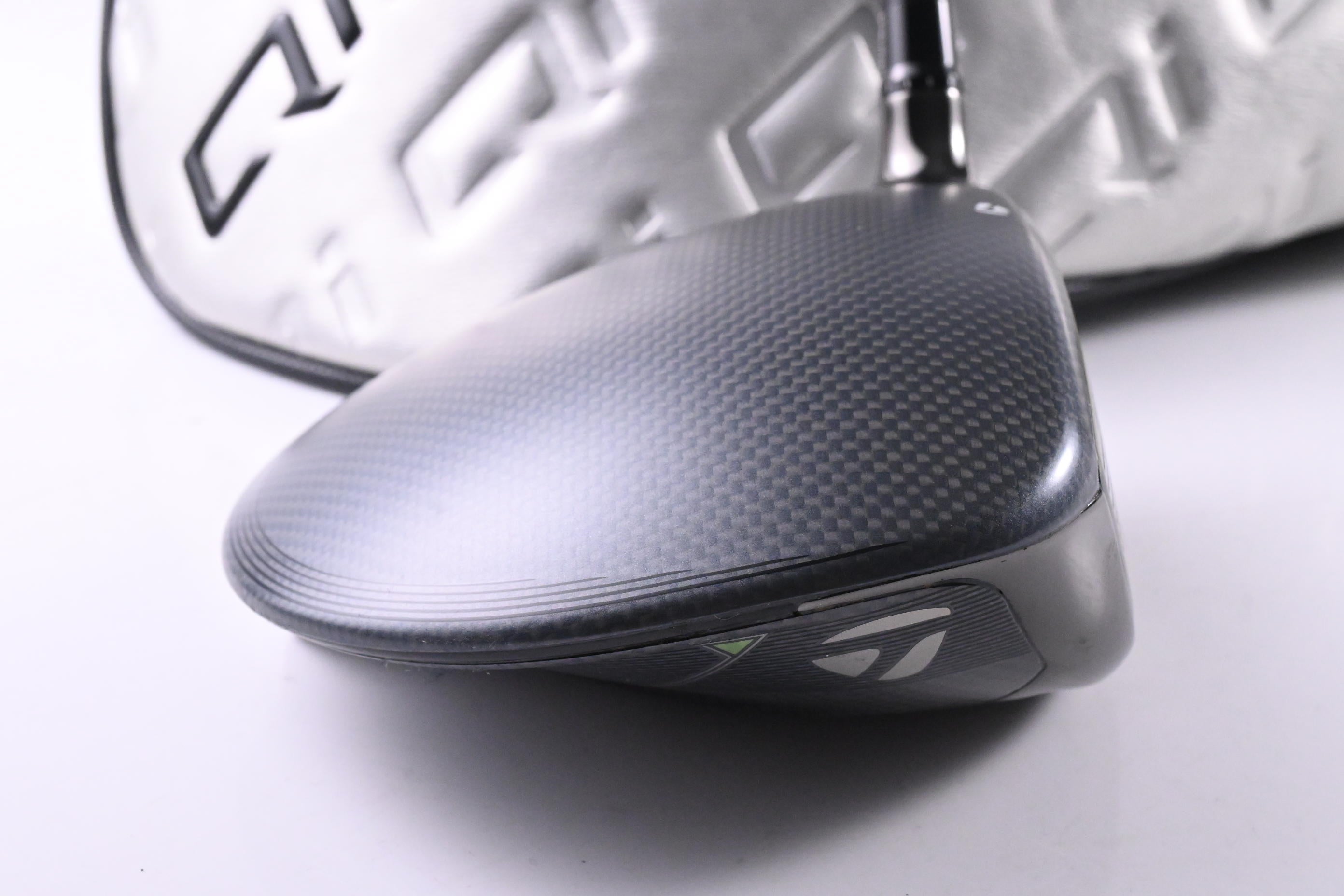 Taylormade Qi35 Driver / 10.5 Degree / Regular Flex Cypher 2.0 50 Shaft