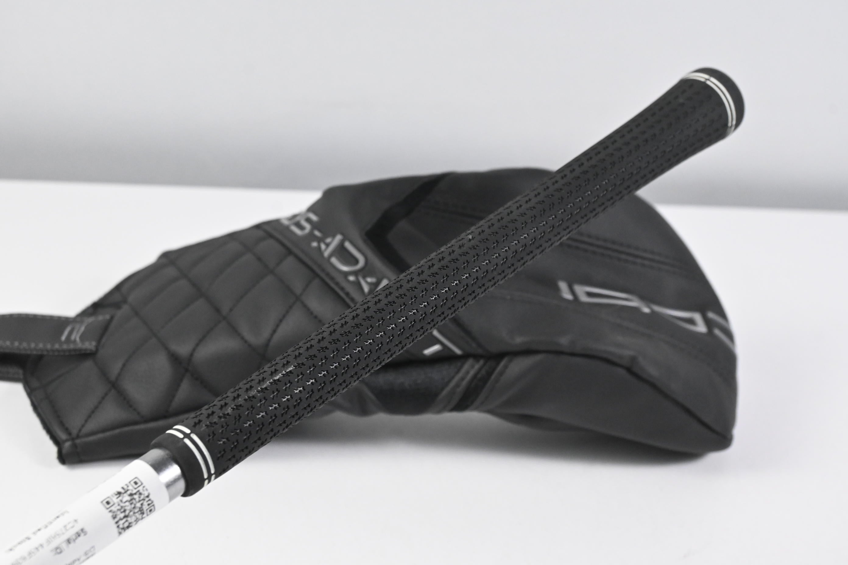 Cobra DS-Adapt LS Driver / 10.5 Degree / Stiff Flex Fujikura Pro 60 Shaft