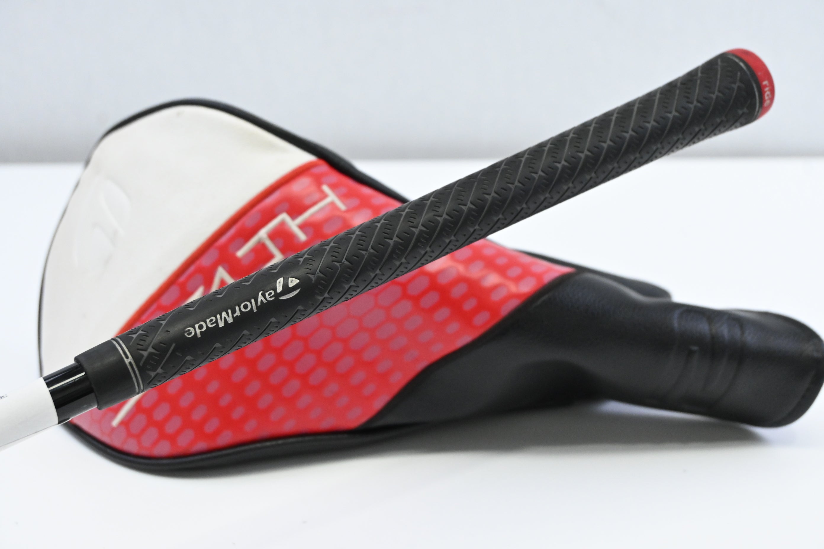 Taylormade Stealth 2 Plus Driver / 10.5 Degree / Regular Flex Kai'li Red 60