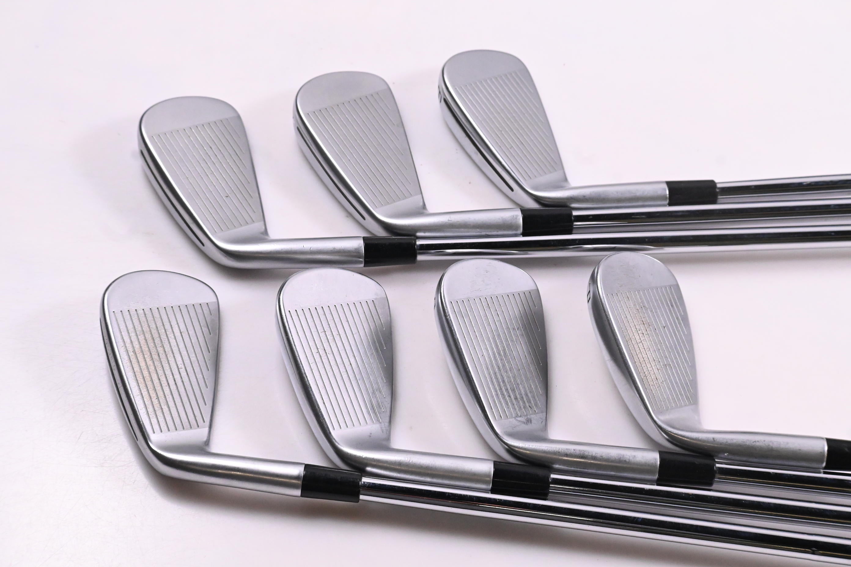 Taylormade P790 2023 Irons / 4-PW / X-Flex Steel Shafts