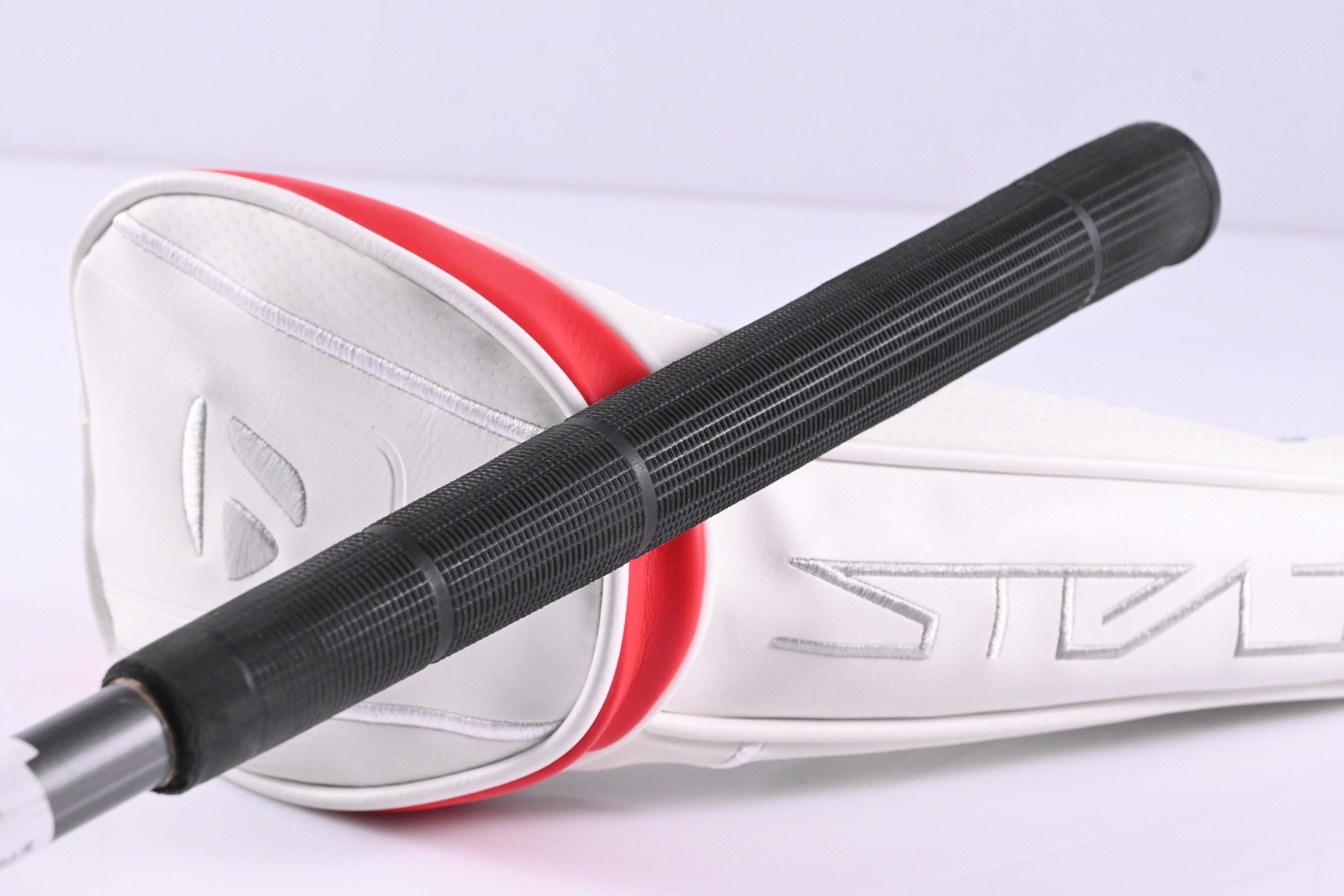 Ladies Taylormade Stealth #5 Wood / 19 Degree / Ladies Flex Aldila Ascent 45 Shaft
