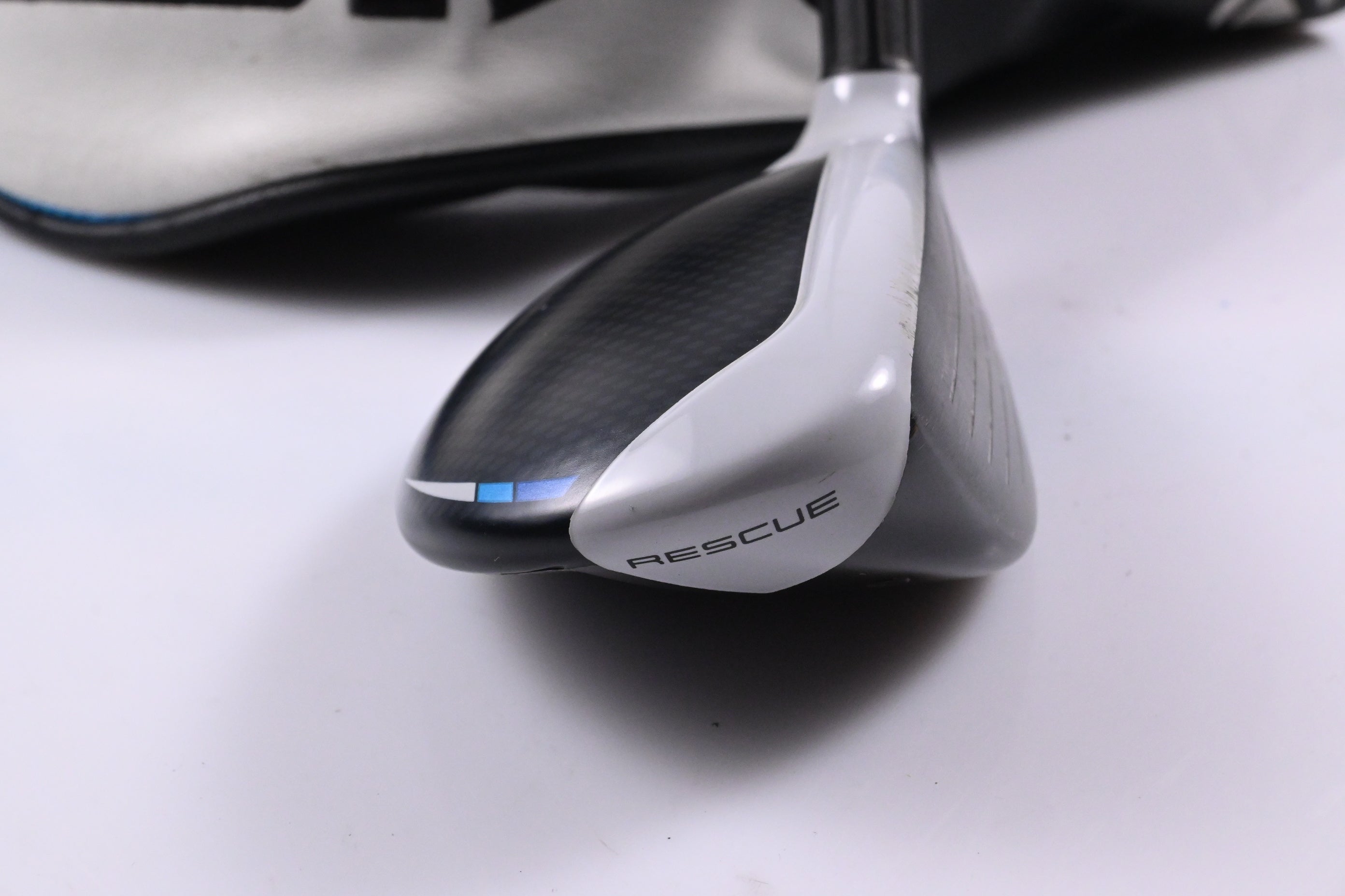 Taylormade SIM2 Max #3 Hybrid / 19 Degree / Stiff Flex Fujikura Ventus Blue 7