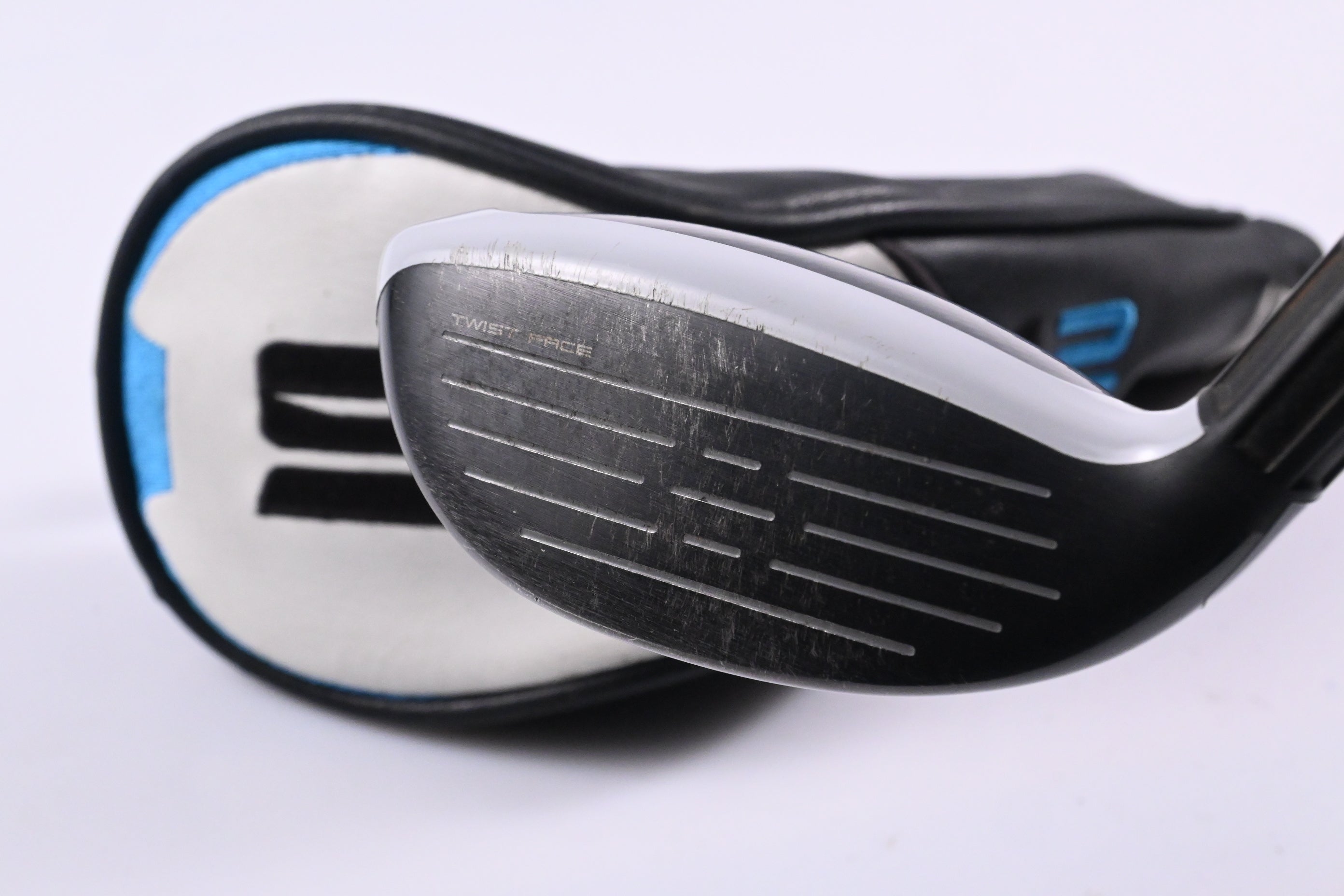 Taylormade SIM2 Max #3 Hybrid / 19 Degree / Stiff Flex Fujikura Ventus Blue 7