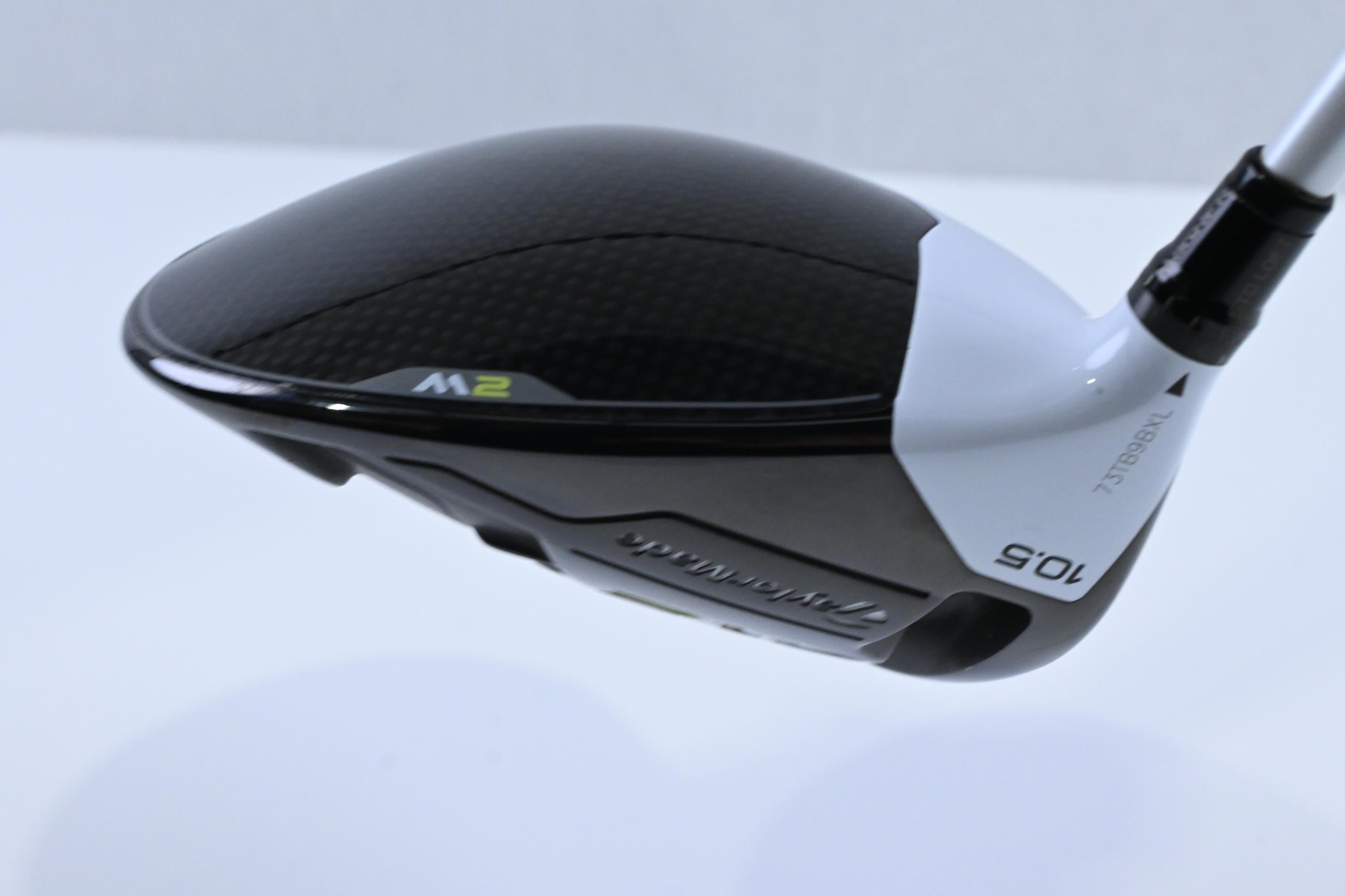 Left Hand Taylormade M2 2017 Driver / 10.5 Degree / Stiff Flex Aldila Rogue 60