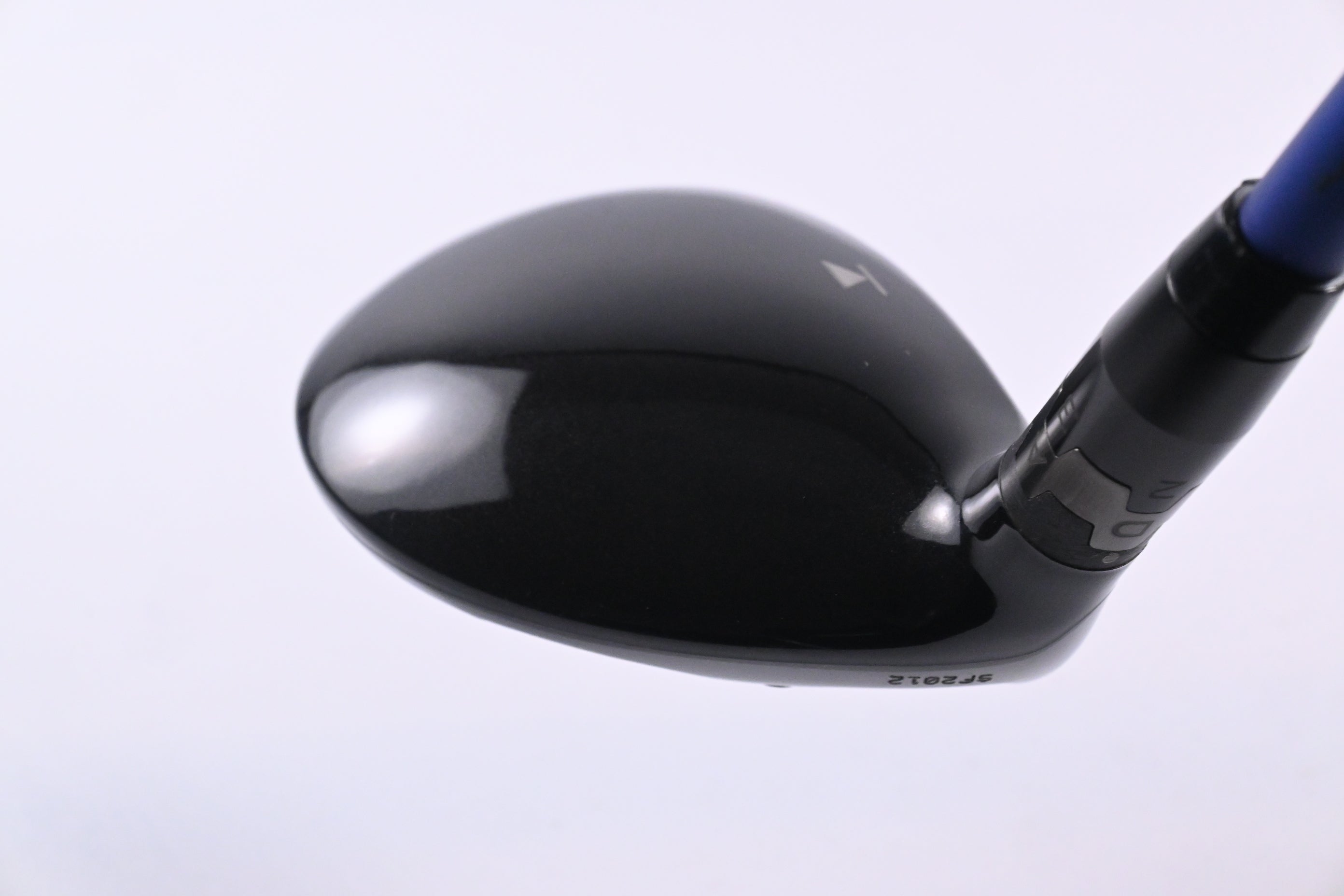 Titleist 913 F #5 Wood / 19 Degree / Regular Flex Diamana S+72 Shaft