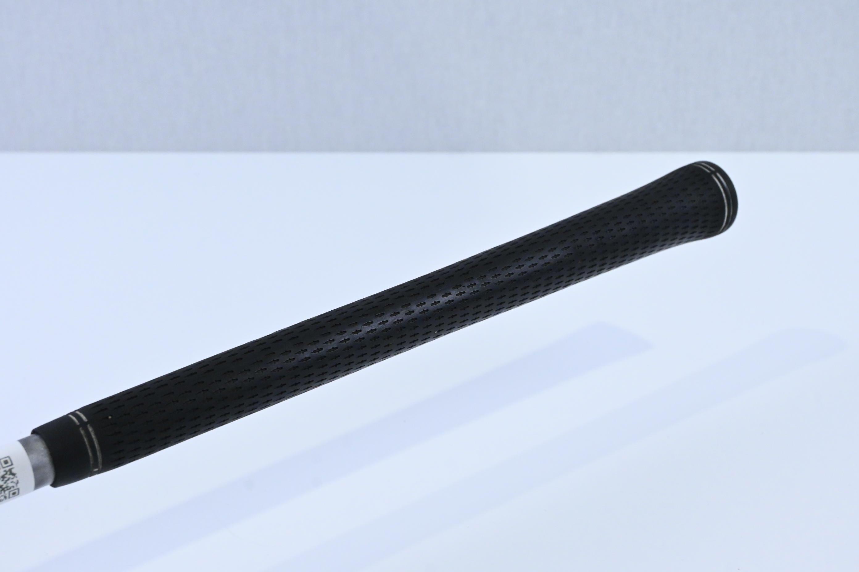 Left Hand Taylormade M2 2017 Driver / 10.5 Degree / Stiff Flex Aldila Rogue 60