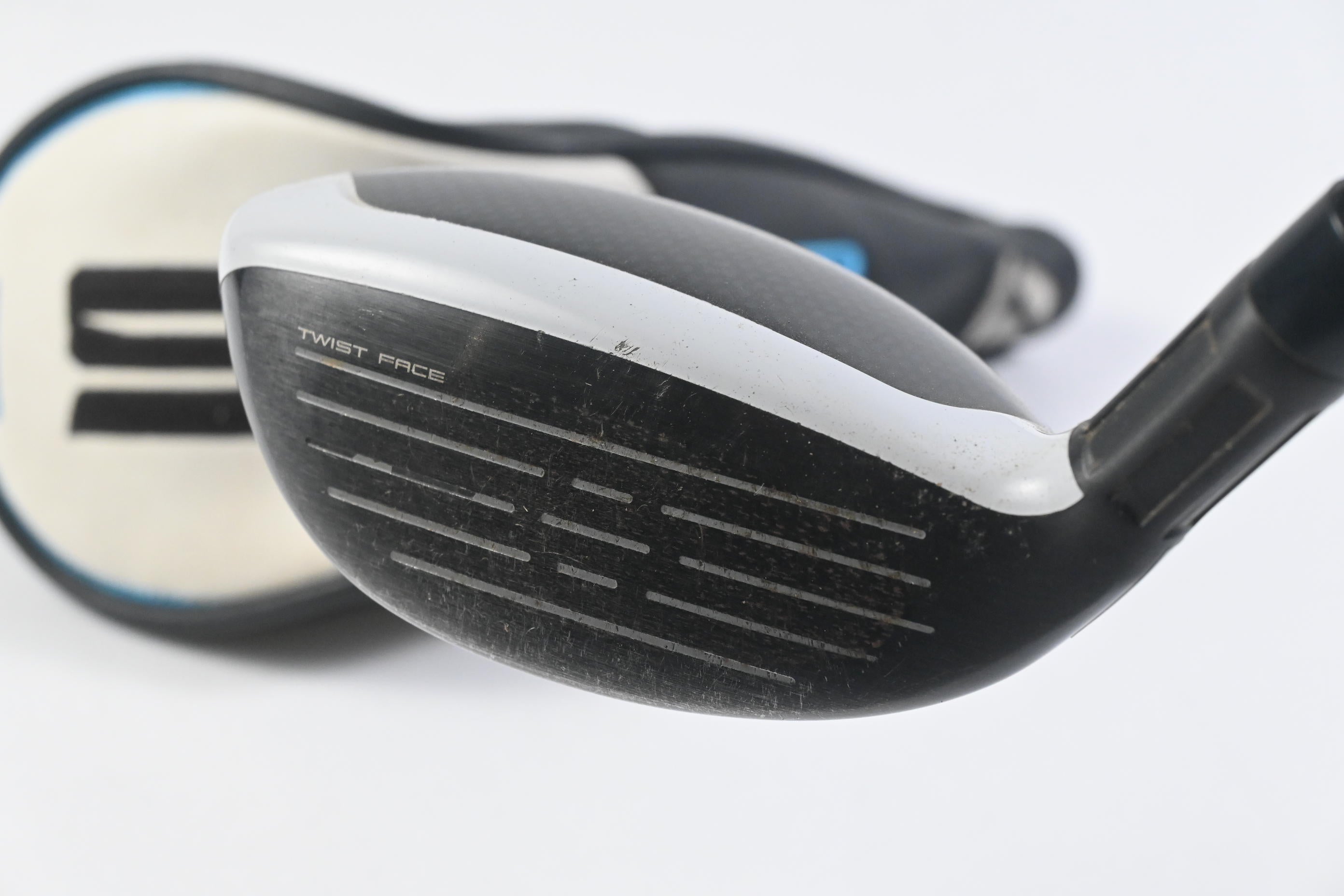 Taylormade SIM2 Max #4 Hybrid / 22 Degree / Senior Flex Fujikura Ventus Blue 5