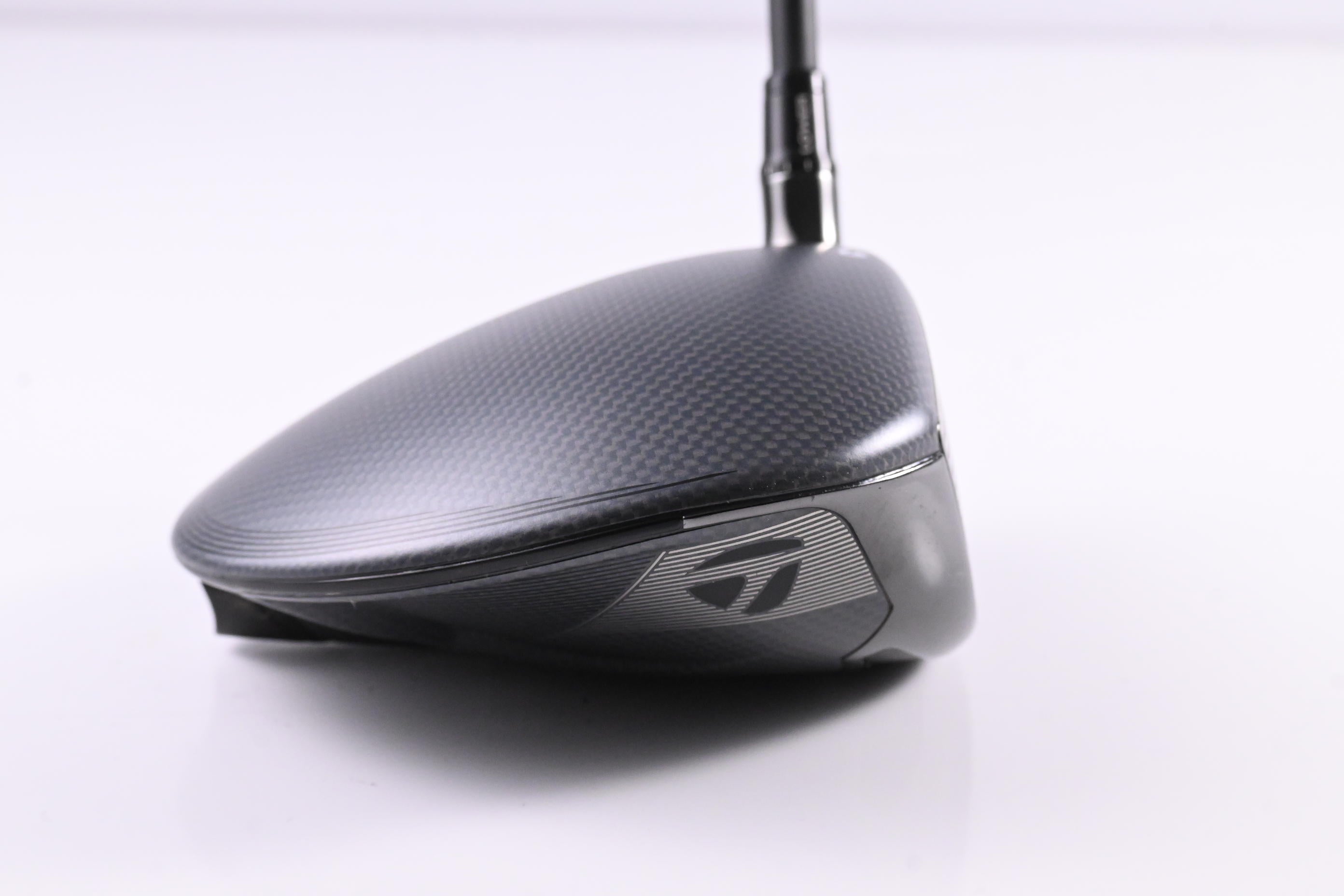 Taylormade Qi35 Max Driver / 9 Degree / Stiff Flex Kai'li White Dark Waves 60