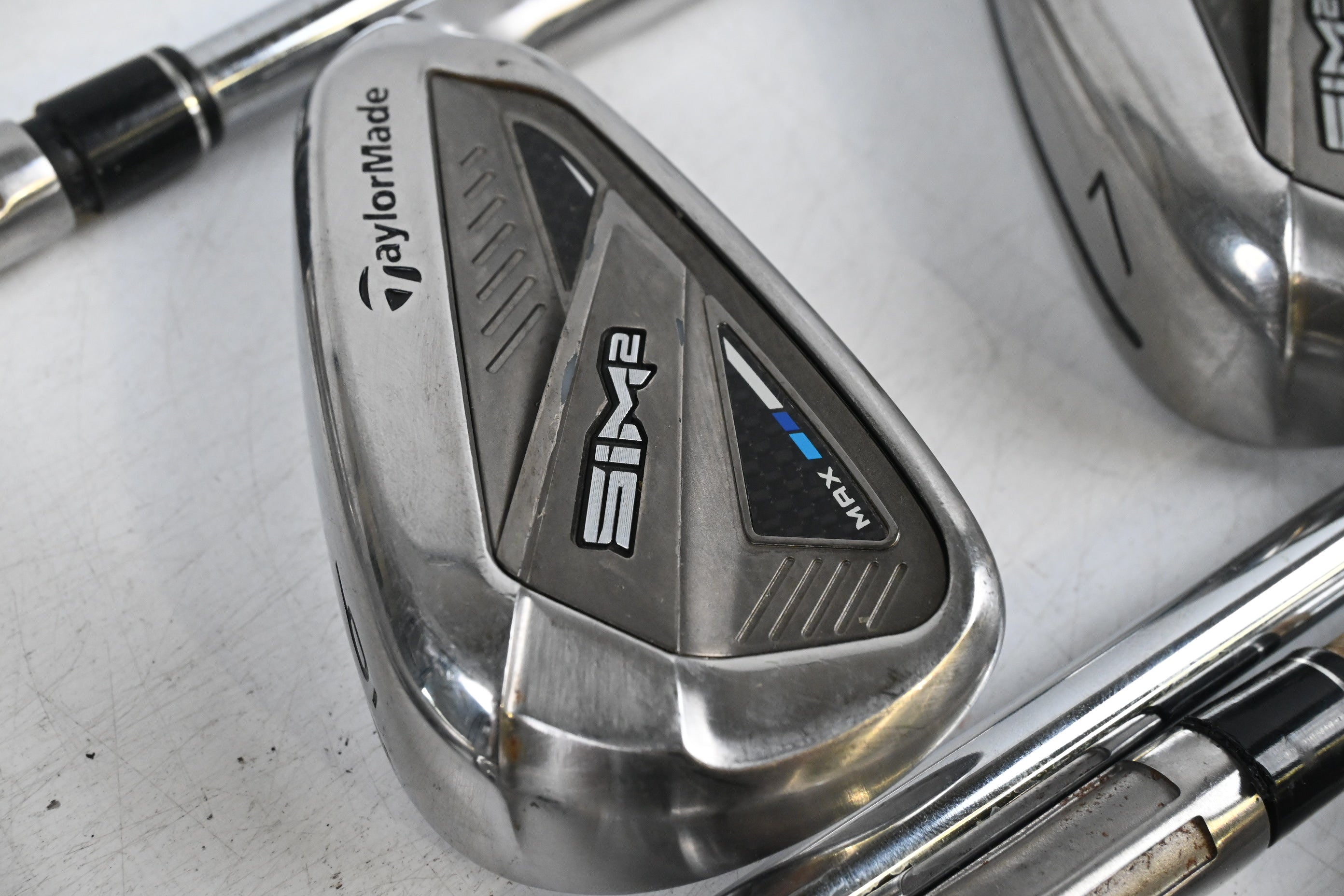 Taylormade SIM2 Max Irons / 5-PW / Stiff Flex KBS MAX MT 85 Shafts