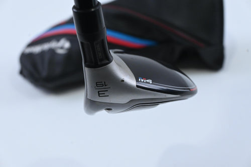 TaylorMade M4 #3 Hybrid / 19 Degree / Regular Flex Fujikura Atmos Red 6 Shaft