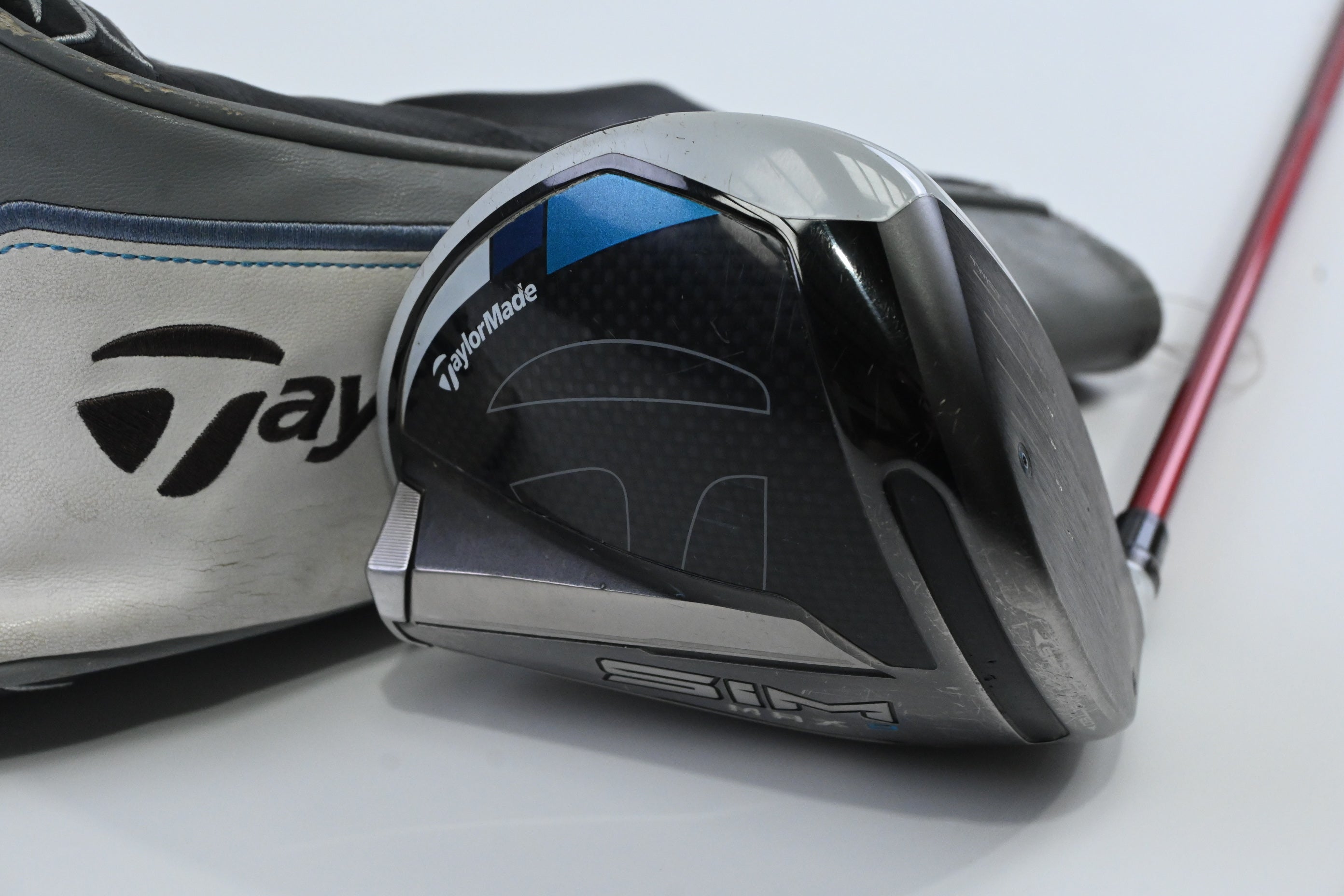 Taylormade SIM Max D Driver / 10.5 Degree / Regular Flex Fujikura Ventus Red 5