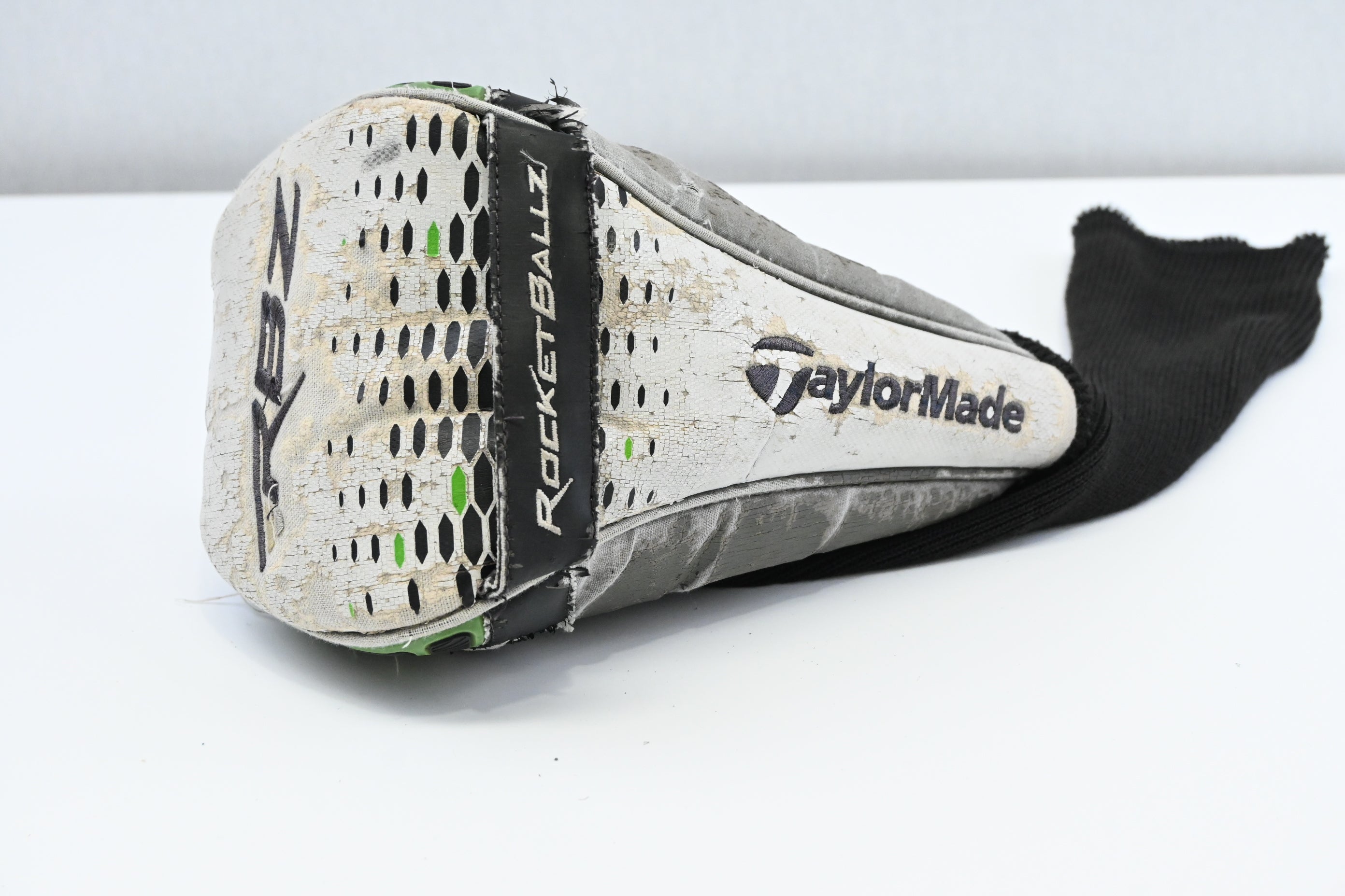 Taylormade RBZ Driver / 9.5 Degree / Regular Flex Matrix Ozik RBZ Shaft