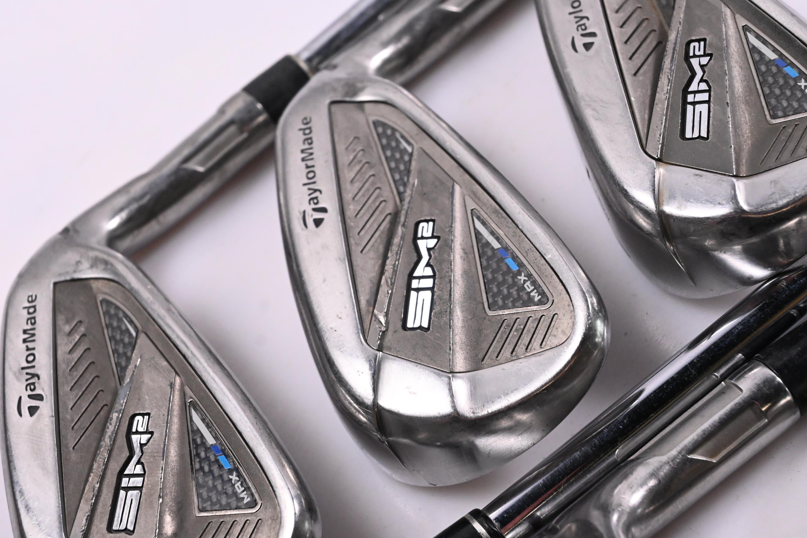 Taylormade SIM2 Max Irons / 5-PW / Regular Flex KBS MAX MT 85 Shafts