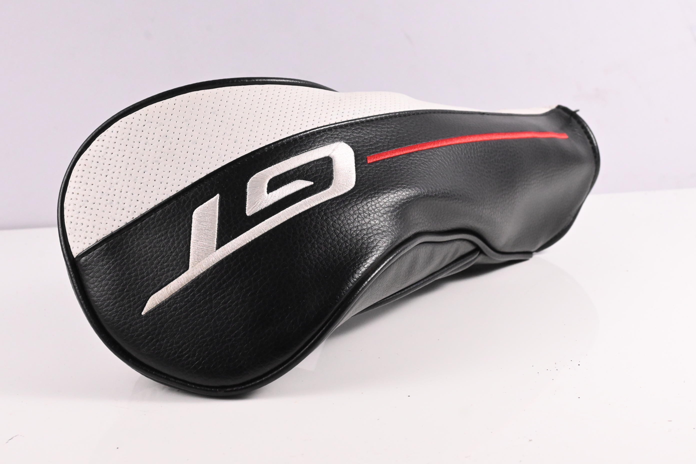 Titleist GT1 Driver / 10 Degree / Regular Flex Fujikura Airspeeder 40 Shaft