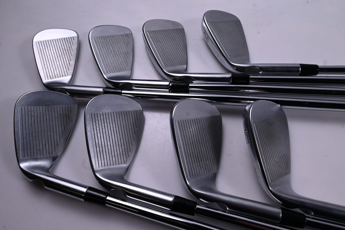 Ping i525 Irons / 4-PW+GW / Blue Dot / Stoff Flex Dynamic Gold 105 S300 Shafts